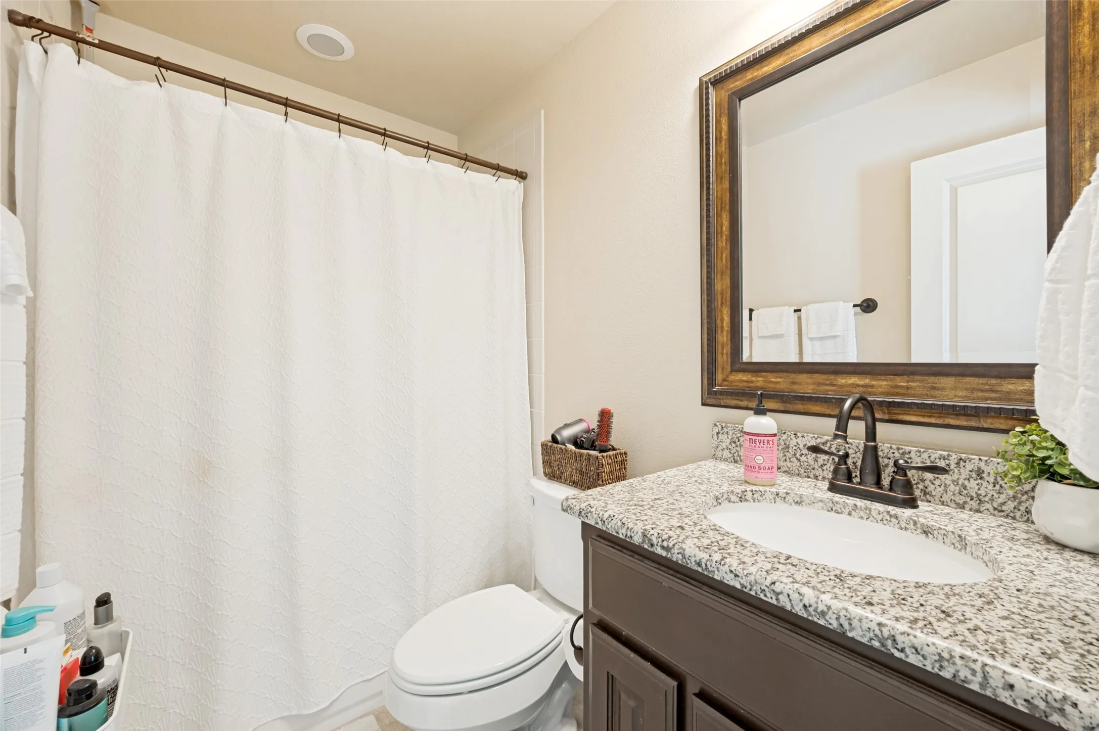 Bathroom #5 (2nd floor)