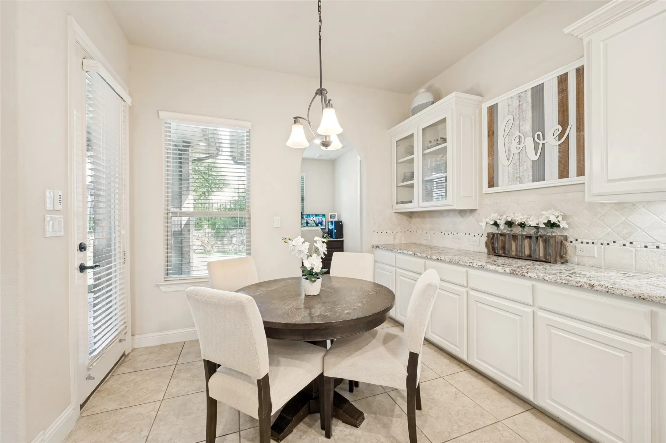 Breakfast nook