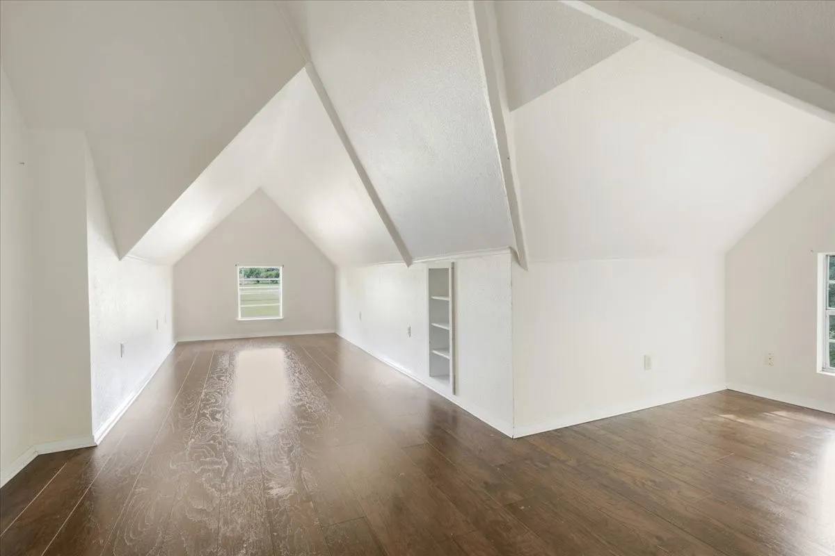 Single Family Residence For Sale in Titus County , 310 E 3rd St., Mt Pleasant, Texas 75455, 5 Bedroom, 3 Bathroom, Garage spaces, 2,348 Sqft, built in 1944, Preowned, mls#21247073, Real Estate Agent in Mt Pleasant, Homes For Sale in Titus county, Homes For Sale in Mt Pleasant, Realtor in Mt Pleasant Texas, Real Estate Brokerage Independent Realty Texas, Luminita Cordes Realtor