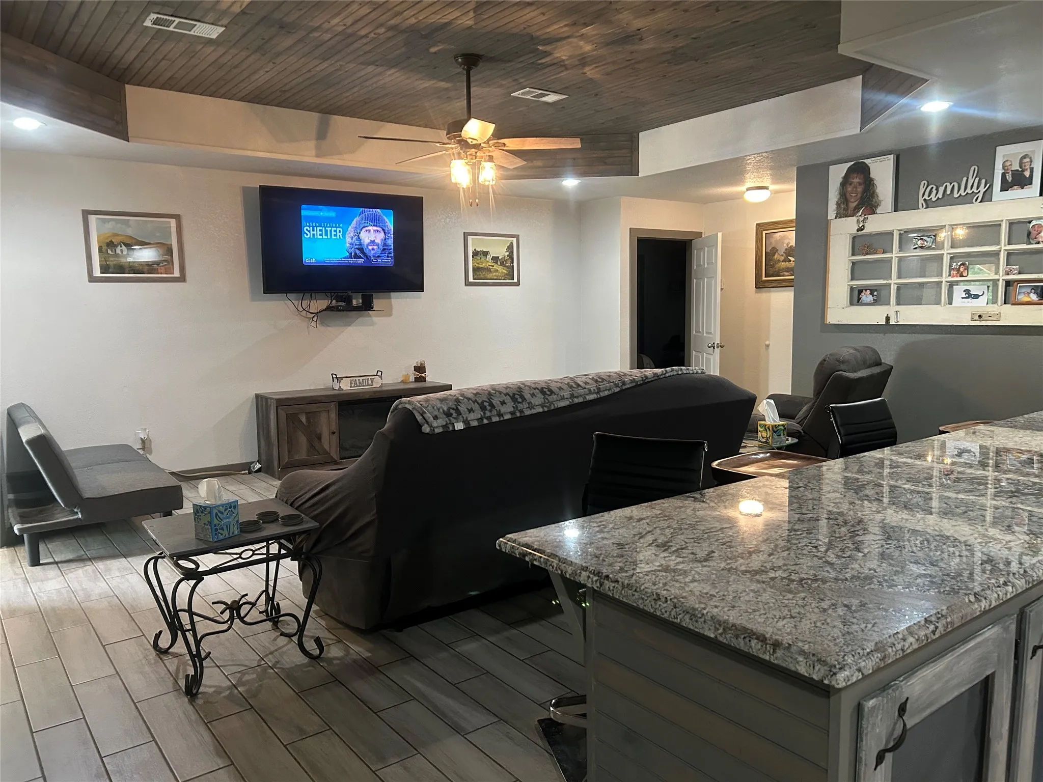 Single Family Residence For Sale in Limestone County , 190 Private Road 5825A, Groesbeck, Texas 76642, 3 Bedroom, 3 Bathroom, 2 Garage spaces, 2,400 Sqft, built in 2021, New Construction - Complete, mls#21252280, Real Estate Agent in Groesbeck, Homes For Sale in Limestone county, Homes For Sale in Groesbeck, Realtor in Groesbeck Texas, Real Estate Brokerage Independent Realty Texas, Luminita Cordes Realtor