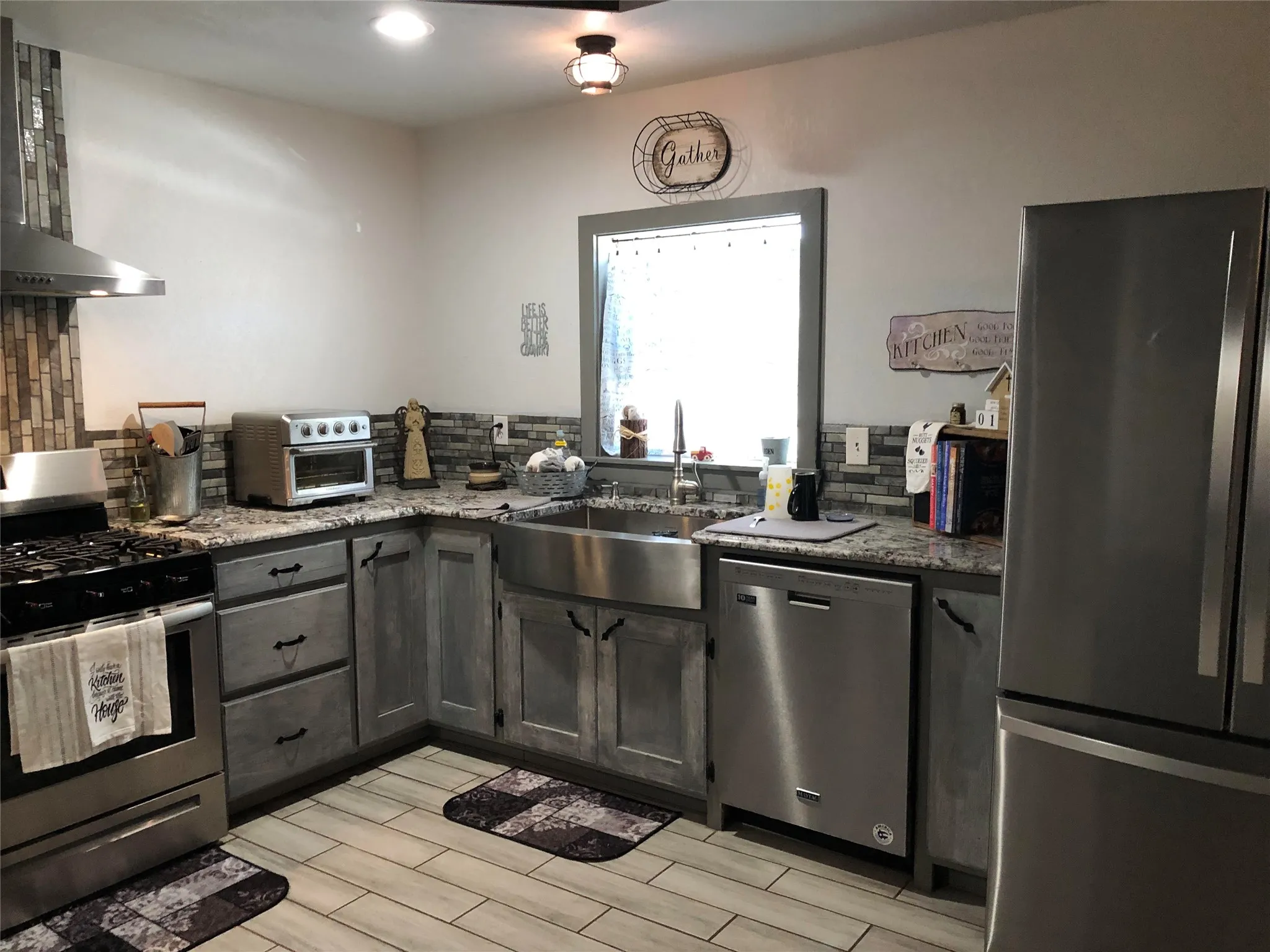 Single Family Residence For Sale in Limestone County , 190 Private Road 5825A, Groesbeck, Texas 76642, 3 Bedroom, 3 Bathroom, 2 Garage spaces, 2,400 Sqft, built in 2021, New Construction - Complete, mls#21252280, Real Estate Agent in Groesbeck, Homes For Sale in Limestone county, Homes For Sale in Groesbeck, Realtor in Groesbeck Texas, Real Estate Brokerage Independent Realty Texas, Luminita Cordes Realtor