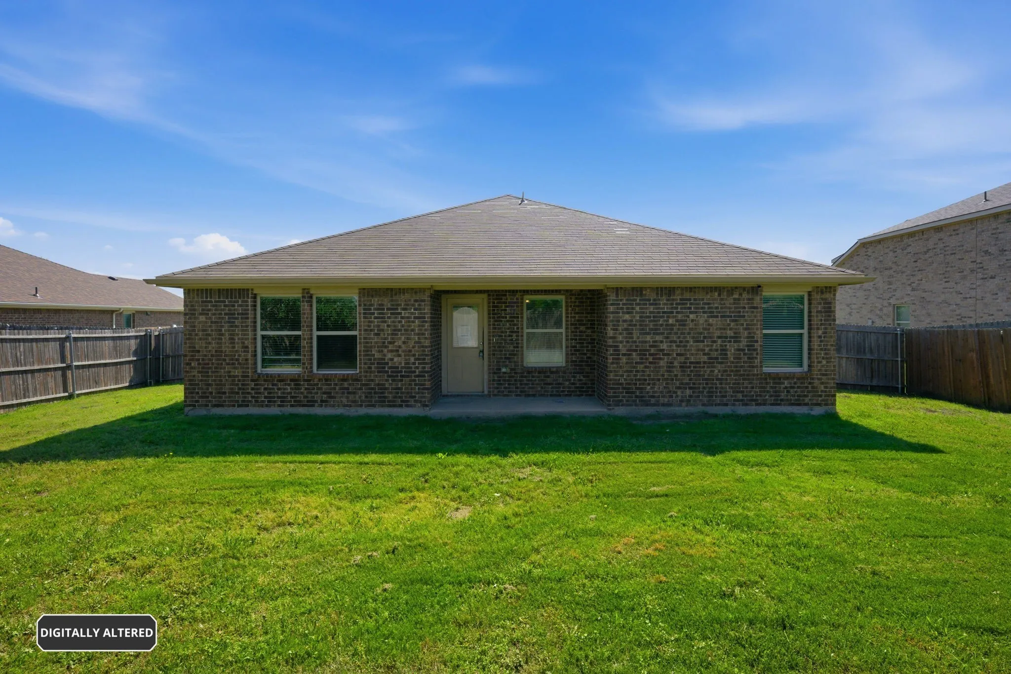 Single Family Residence For Sale in Collin County , 1413 N Houston Street, Royse City, Texas 75189, 4 Bedroom, 2 Bathroom, 2 Garage spaces, 1,829 Sqft, built in 2015, Preowned, mls#21252230, Real Estate Agent in Royse City, Homes For Sale in Collin county, Homes For Sale in Royse City, Realtor in Royse City Texas, Real Estate Brokerage Independent Realty Texas, Luminita Cordes Realtor
