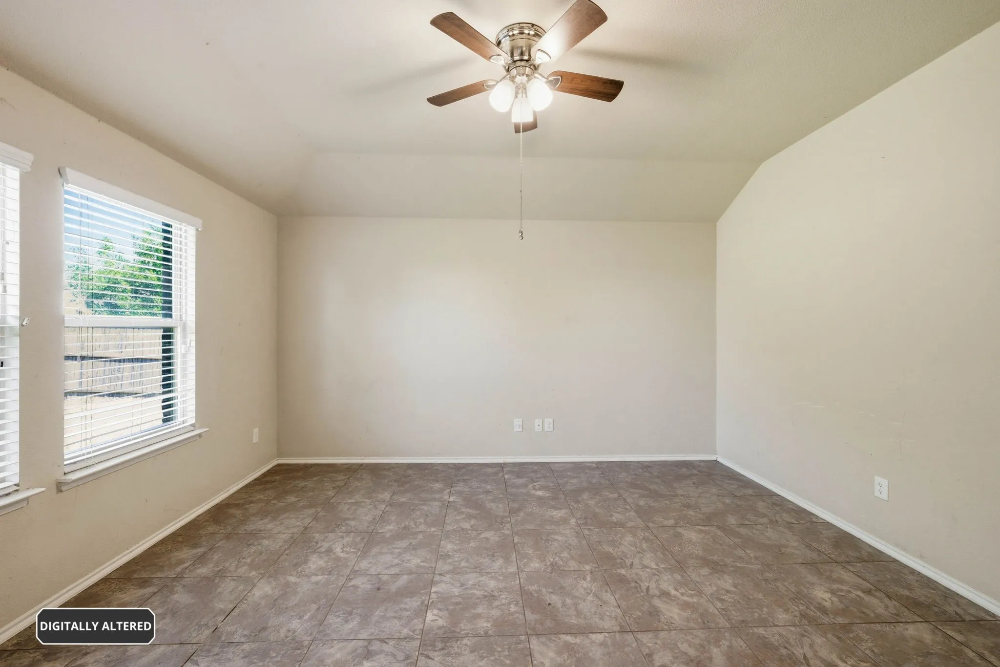 Single Family Residence For Sale in Collin County , 1413 N Houston Street, Royse City, Texas 75189, 4 Bedroom, 2 Bathroom, 2 Garage spaces, 1,829 Sqft, built in 2015, Preowned, mls#21252230, Real Estate Agent in Royse City, Homes For Sale in Collin county, Homes For Sale in Royse City, Realtor in Royse City Texas, Real Estate Brokerage Independent Realty Texas, Luminita Cordes Realtor