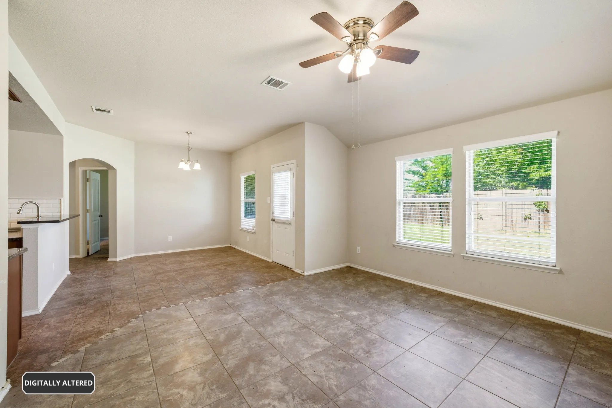 Single Family Residence For Sale in Collin County , 1413 N Houston Street, Royse City, Texas 75189, 4 Bedroom, 2 Bathroom, 2 Garage spaces, 1,829 Sqft, built in 2015, Preowned, mls#21252230, Real Estate Agent in Royse City, Homes For Sale in Collin county, Homes For Sale in Royse City, Realtor in Royse City Texas, Real Estate Brokerage Independent Realty Texas, Luminita Cordes Realtor