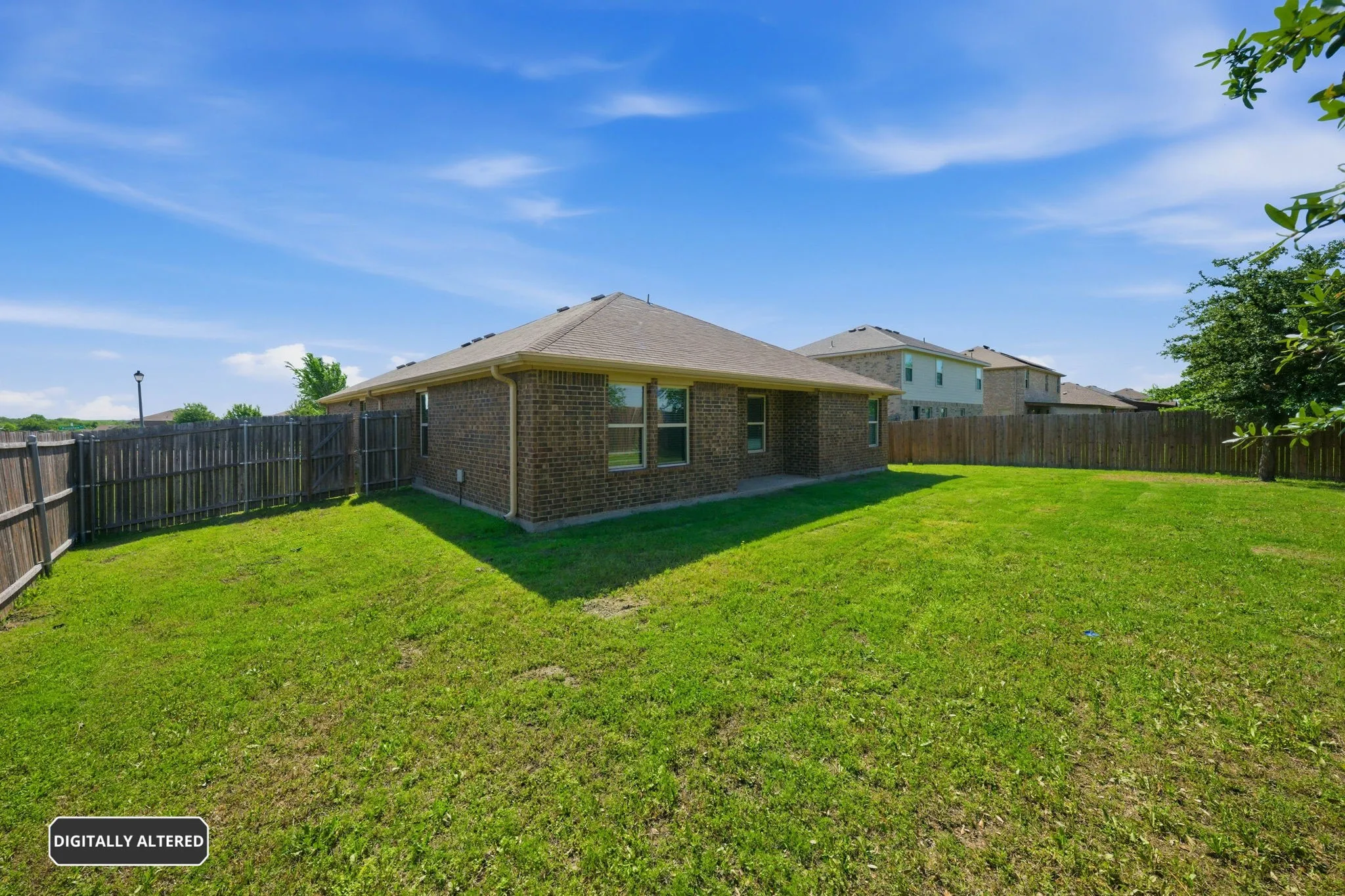 Single Family Residence For Sale in Collin County , 1413 N Houston Street, Royse City, Texas 75189, 4 Bedroom, 2 Bathroom, 2 Garage spaces, 1,829 Sqft, built in 2015, Preowned, mls#21252230, Real Estate Agent in Royse City, Homes For Sale in Collin county, Homes For Sale in Royse City, Realtor in Royse City Texas, Real Estate Brokerage Independent Realty Texas, Luminita Cordes Realtor