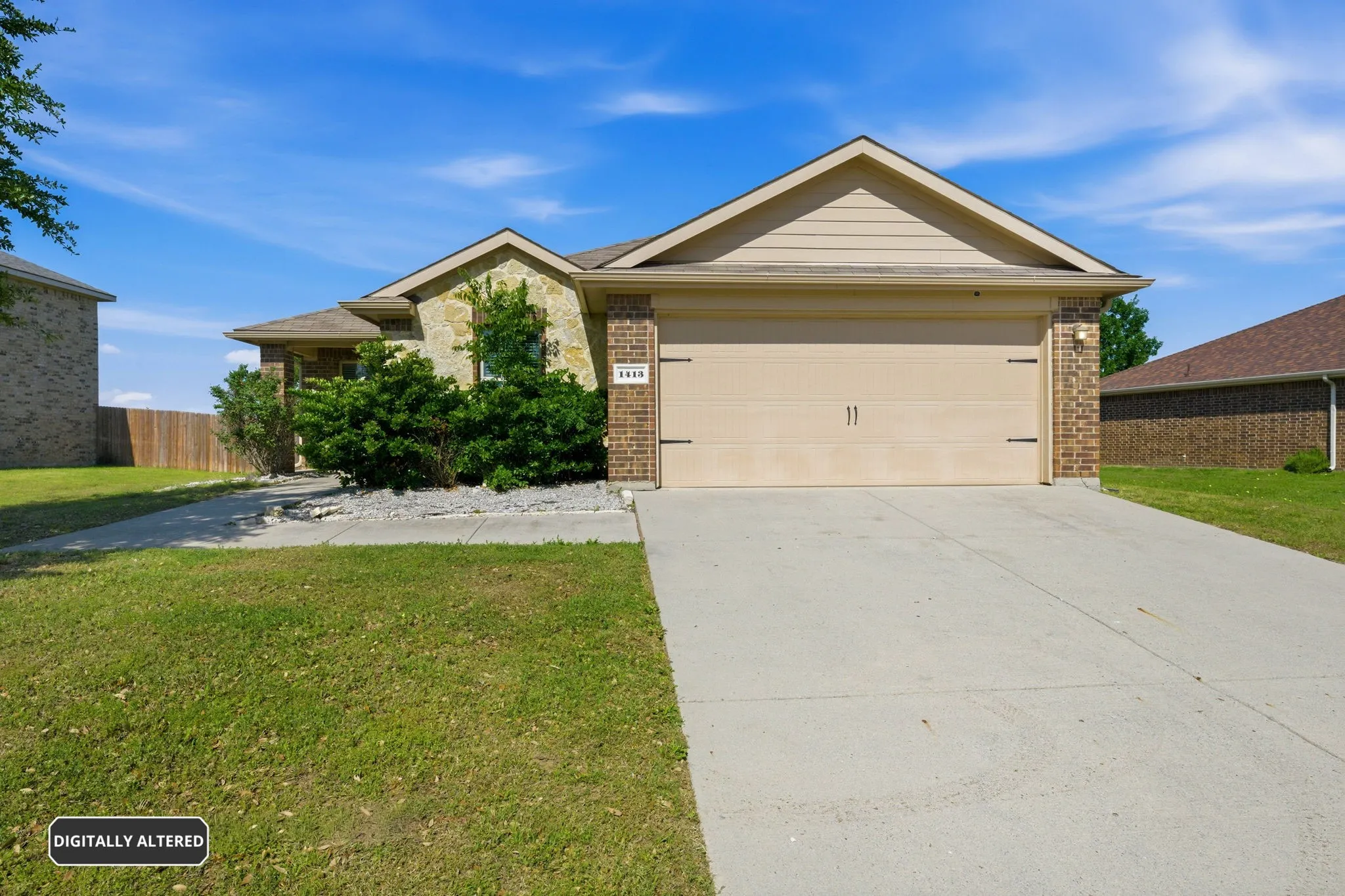 Single Family Residence For Sale in Collin County , 1413 N Houston Street, Royse City, Texas 75189, 4 Bedroom, 2 Bathroom, 2 Garage spaces, 1,829 Sqft, built in 2015, Preowned, mls#21252230, Real Estate Agent in Royse City, Homes For Sale in Collin county, Homes For Sale in Royse City, Realtor in Royse City Texas, Real Estate Brokerage Independent Realty Texas, Luminita Cordes Realtor