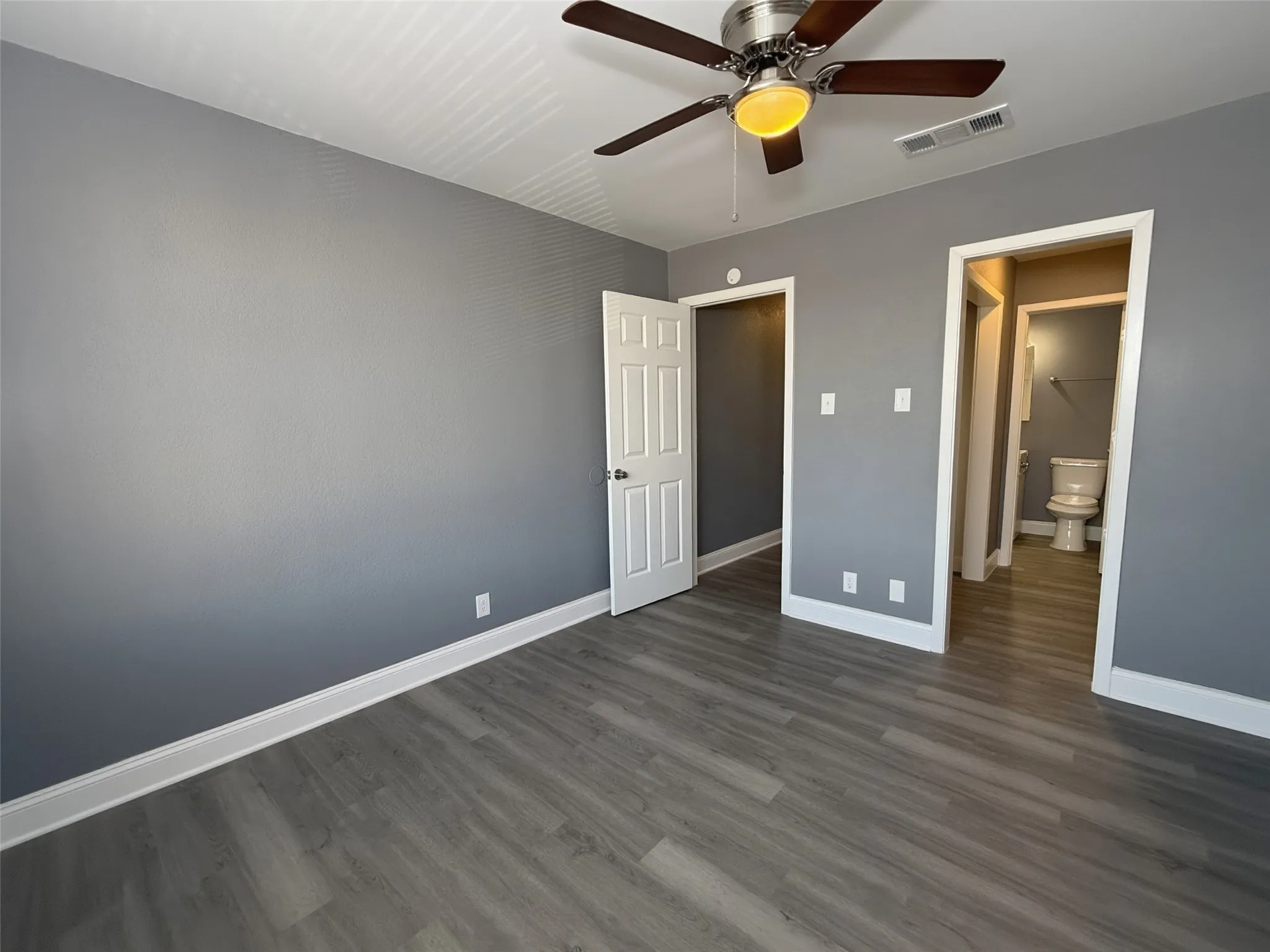 Townhouse For Rent in Grayson County , 1900 W Taylor Street, Sherman, Texas 75092, 2 Bedrooms, 2 Bathrooms, 1 Garage spaces, 1,016 Sqft, built in 1985, Price $1,495, mls#21252312, Real Estate Agent in Sherman, Homes For Rent in Grayson county, Homes For Rent in Sherman, Realtor in Sherman Texas, Real Estate Brokerage Independent Realty Texas, Luminita Cordes Realtor