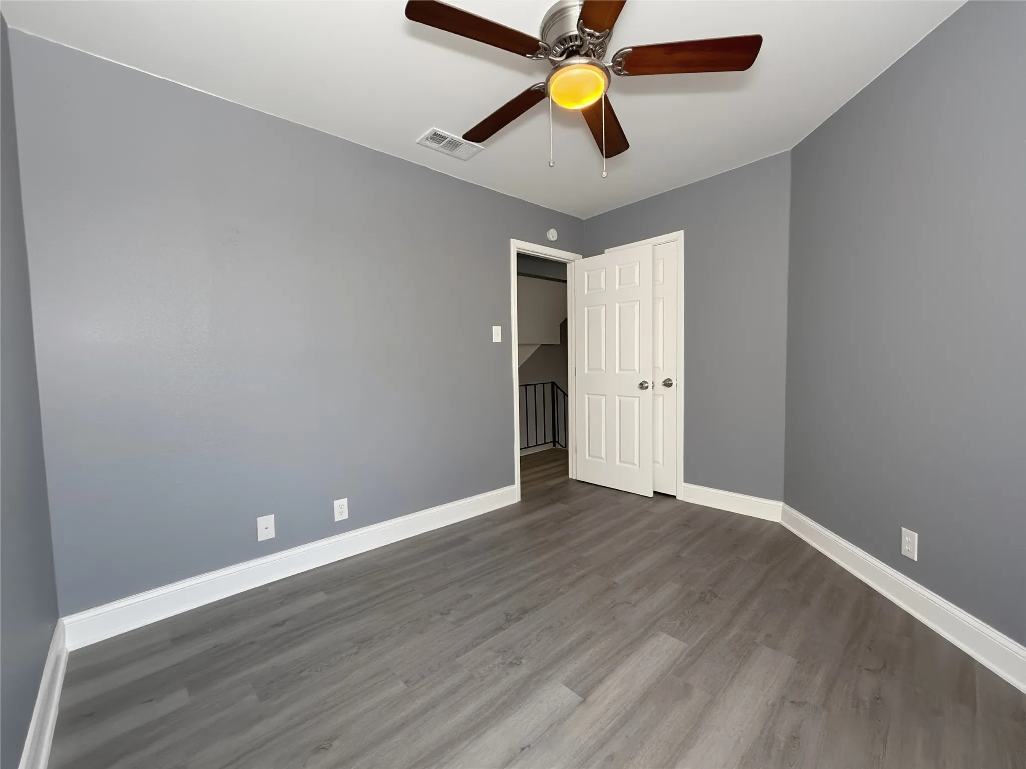 Townhouse For Rent in Grayson County , 1900 W Taylor Street, Sherman, Texas 75092, 2 Bedrooms, 2 Bathrooms, 1 Garage spaces, 1,016 Sqft, built in 1985, Price $1,495, mls#21252312, Real Estate Agent in Sherman, Homes For Rent in Grayson county, Homes For Rent in Sherman, Realtor in Sherman Texas, Real Estate Brokerage Independent Realty Texas, Luminita Cordes Realtor