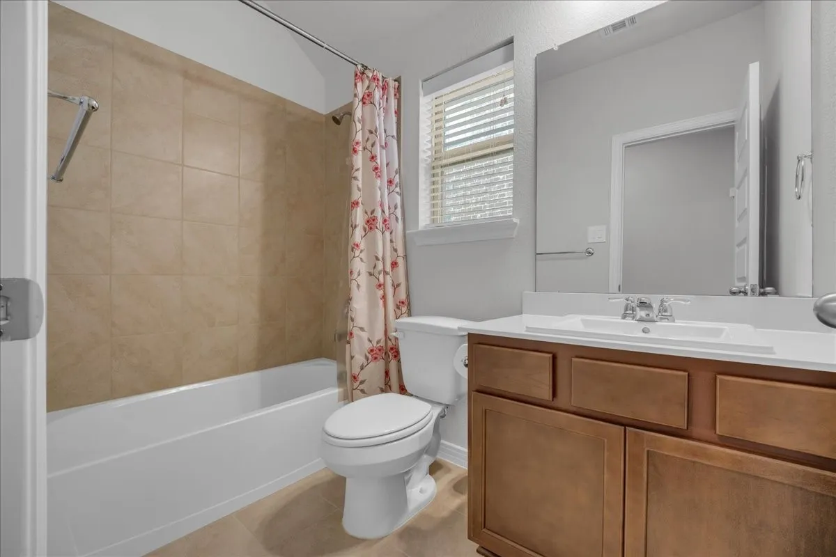 Single Family Residence For Sale in Kaufman County , 1408 Crossford Trail, Forney, Texas 75126, 3 Bedroom, 2 Bathroom, 2 Garage spaces, 1,671 Sqft, built in 2022, mls#21248093, Real Estate Agent in Forney, Homes For Sale in Kaufman county, Homes For Sale in Forney, Realtor in Forney Texas, Real Estate Brokerage Independent Realty Texas, Luminita Cordes Realtor