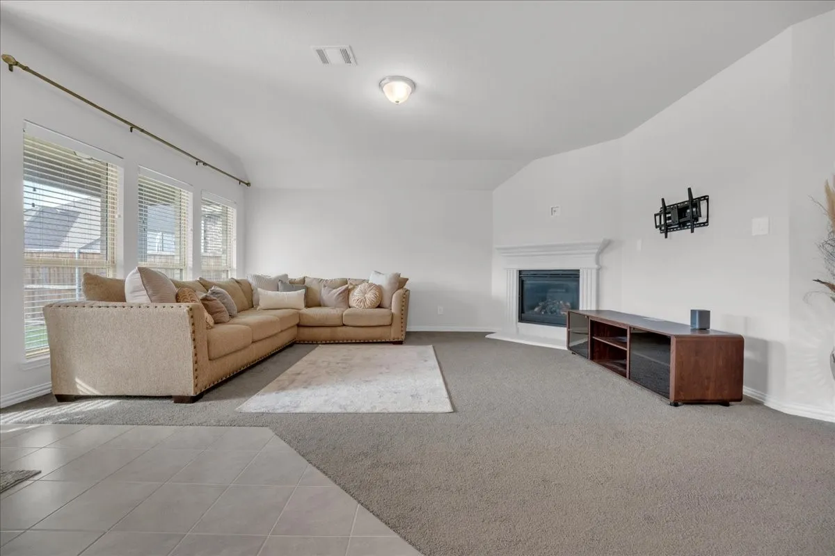 Single Family Residence For Sale in Kaufman County , 1408 Crossford Trail, Forney, Texas 75126, 3 Bedroom, 2 Bathroom, 2 Garage spaces, 1,671 Sqft, built in 2022, mls#21248093, Real Estate Agent in Forney, Homes For Sale in Kaufman county, Homes For Sale in Forney, Realtor in Forney Texas, Real Estate Brokerage Independent Realty Texas, Luminita Cordes Realtor
