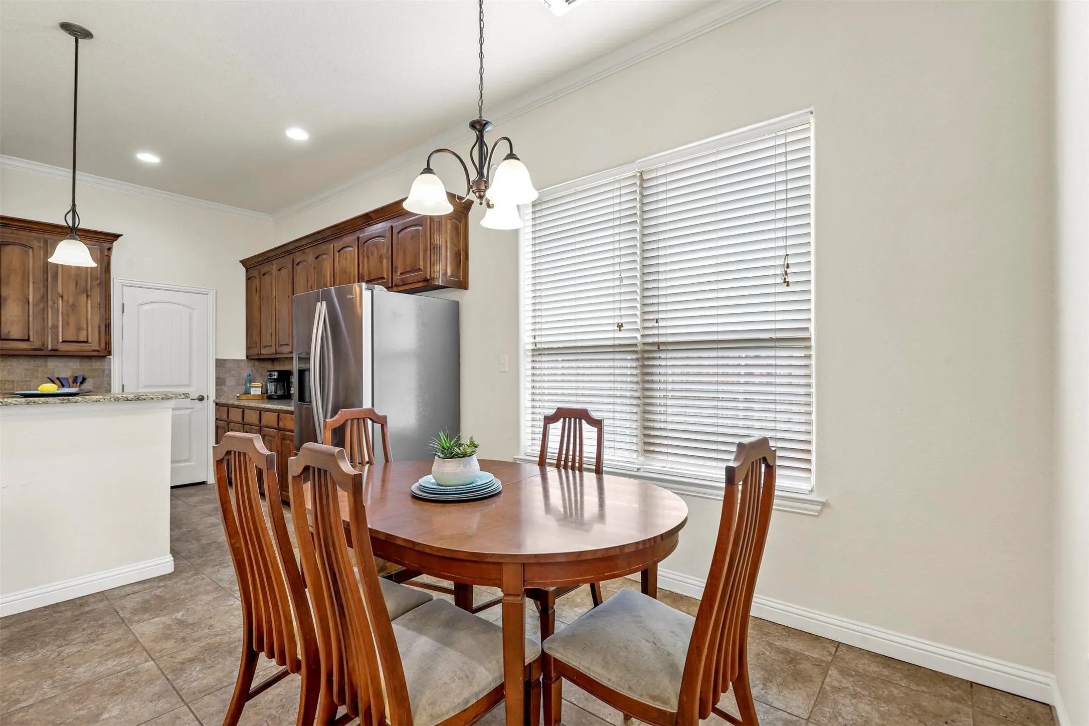 Single Family Residence For Sale in Hood County , 210 Donna Circle, Granbury, Texas 76049, 3 Bedrooms, 3 Bathrooms, 2 Garage spaces, 2,045 Sqft, built in 2016, Preowned, Price $325,000, mls#21245297, Real Estate Agent in Granbury, Homes For Sale in Hood county, Homes For Sale in Granbury, Realtor in Granbury Texas, Real Estate Brokerage Independent Realty Texas, Luminita Cordes Realtor