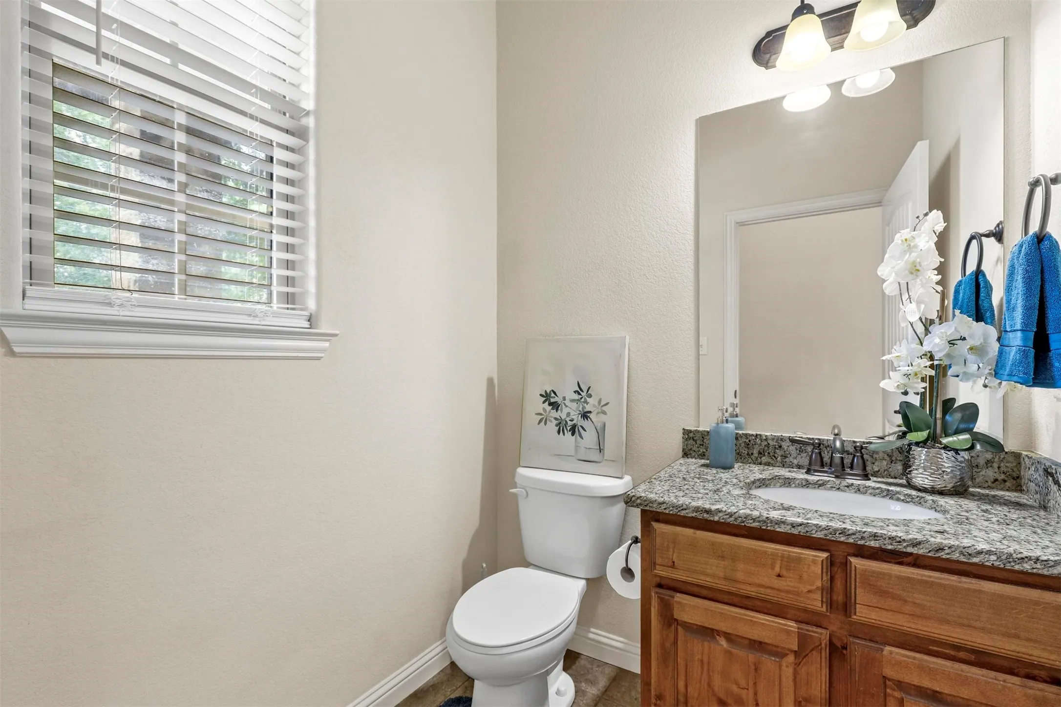 Single Family Residence For Sale in Hood County , 210 Donna Circle, Granbury, Texas 76049, 3 Bedrooms, 3 Bathrooms, 2 Garage spaces, 2,045 Sqft, built in 2016, Preowned, Price $325,000, mls#21245297, Real Estate Agent in Granbury, Homes For Sale in Hood county, Homes For Sale in Granbury, Realtor in Granbury Texas, Real Estate Brokerage Independent Realty Texas, Luminita Cordes Realtor