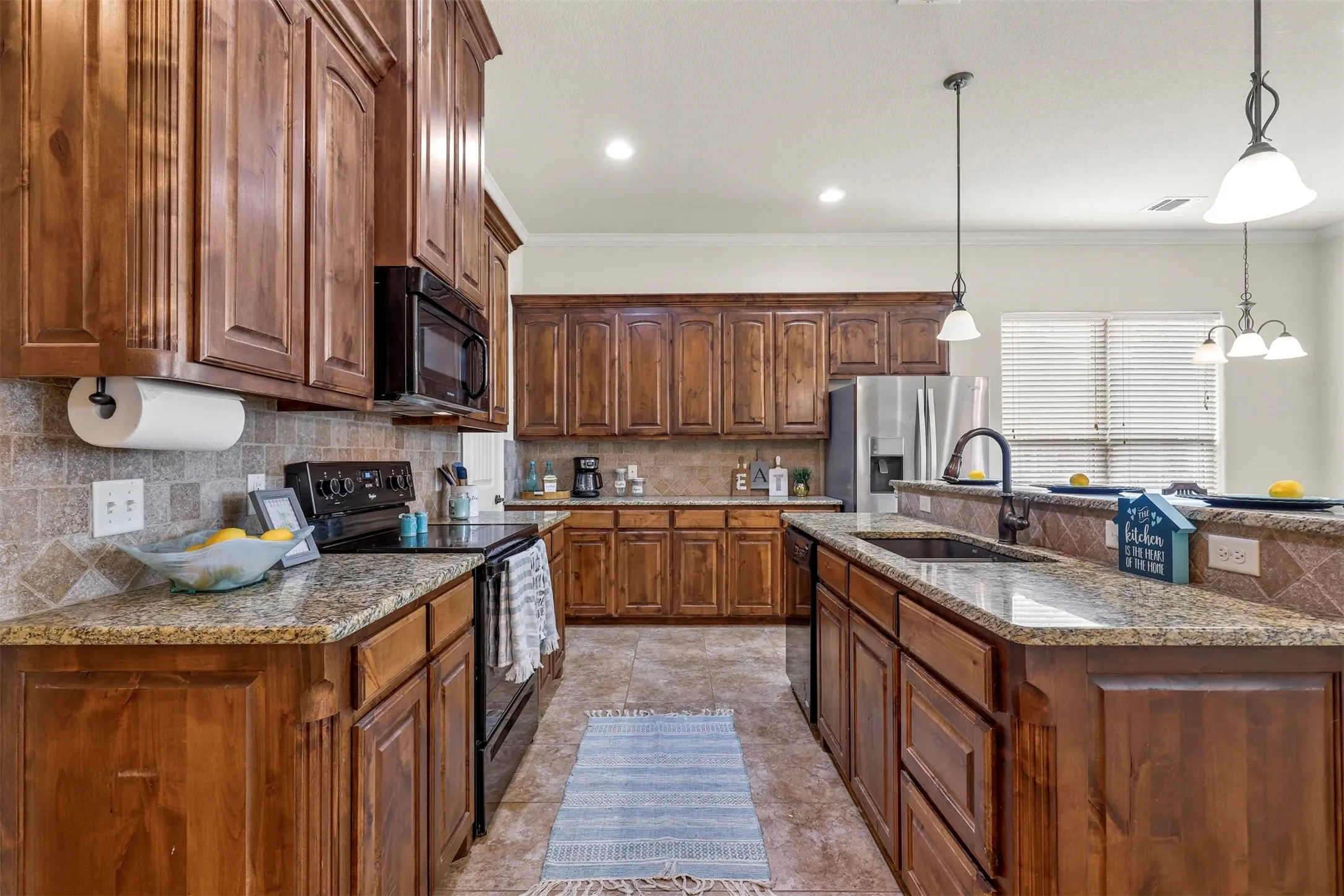 Single Family Residence For Sale in Hood County , 210 Donna Circle, Granbury, Texas 76049, 3 Bedrooms, 3 Bathrooms, 2 Garage spaces, 2,045 Sqft, built in 2016, Preowned, Price $325,000, mls#21245297, Real Estate Agent in Granbury, Homes For Sale in Hood county, Homes For Sale in Granbury, Realtor in Granbury Texas, Real Estate Brokerage Independent Realty Texas, Luminita Cordes Realtor