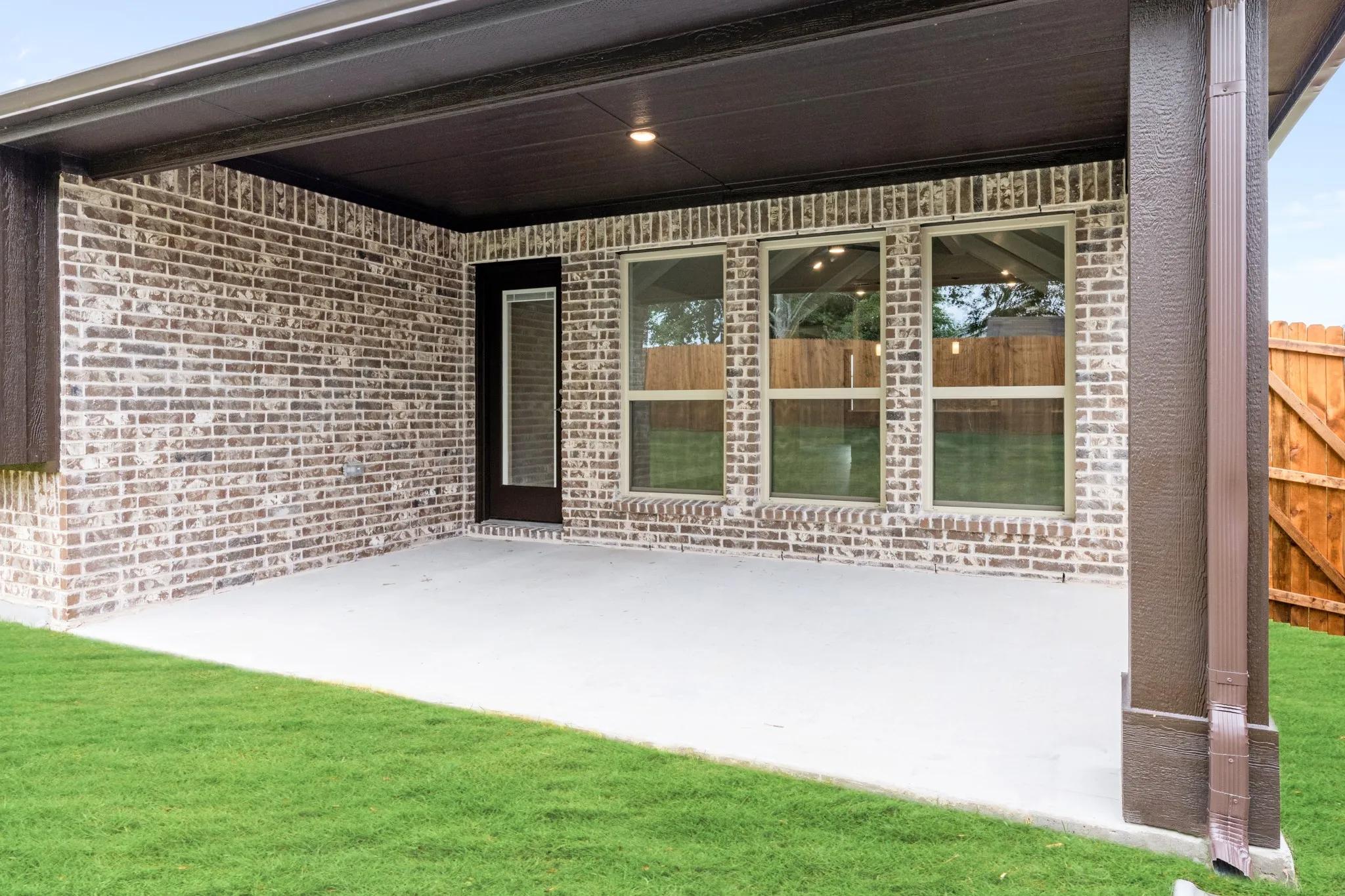 Single Family Residence For Sale in Fannin County , 1210 Anderson Drive, Trenton, Texas 75490, 4 Bedroom, 2 Bathroom, 2 Garage spaces, 2,243 Sqft, built in 2026, New Construction - Complete, mls#21252335, Real Estate Agent in Trenton, Homes For Sale in Fannin county, Homes For Sale in Trenton, Realtor in Trenton Texas, Real Estate Brokerage Independent Realty Texas, Luminita Cordes Realtor