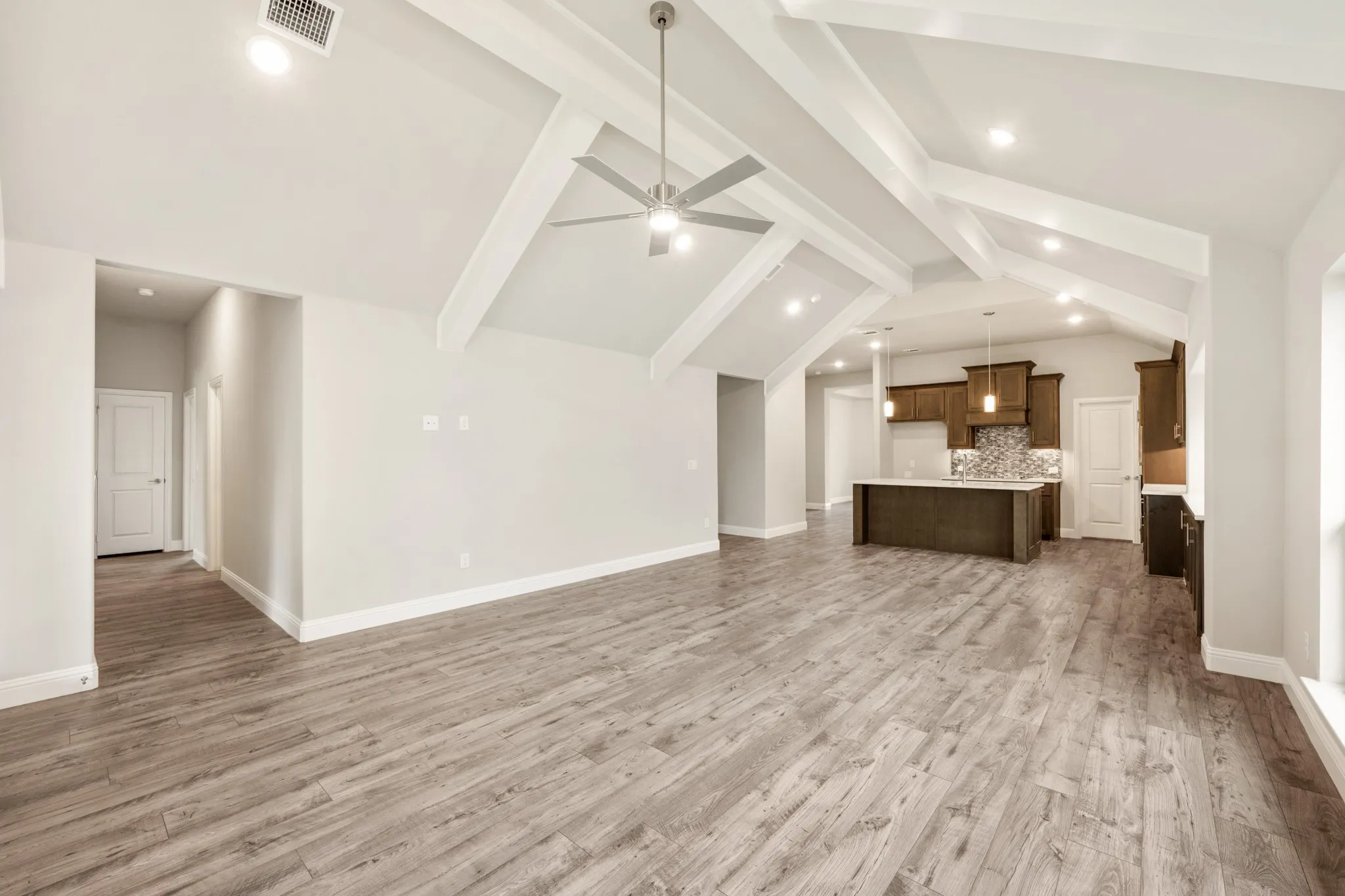 Single Family Residence For Sale in Fannin County , 1210 Anderson Drive, Trenton, Texas 75490, 4 Bedroom, 2 Bathroom, 2 Garage spaces, 2,243 Sqft, built in 2026, New Construction - Complete, mls#21252335, Real Estate Agent in Trenton, Homes For Sale in Fannin county, Homes For Sale in Trenton, Realtor in Trenton Texas, Real Estate Brokerage Independent Realty Texas, Luminita Cordes Realtor