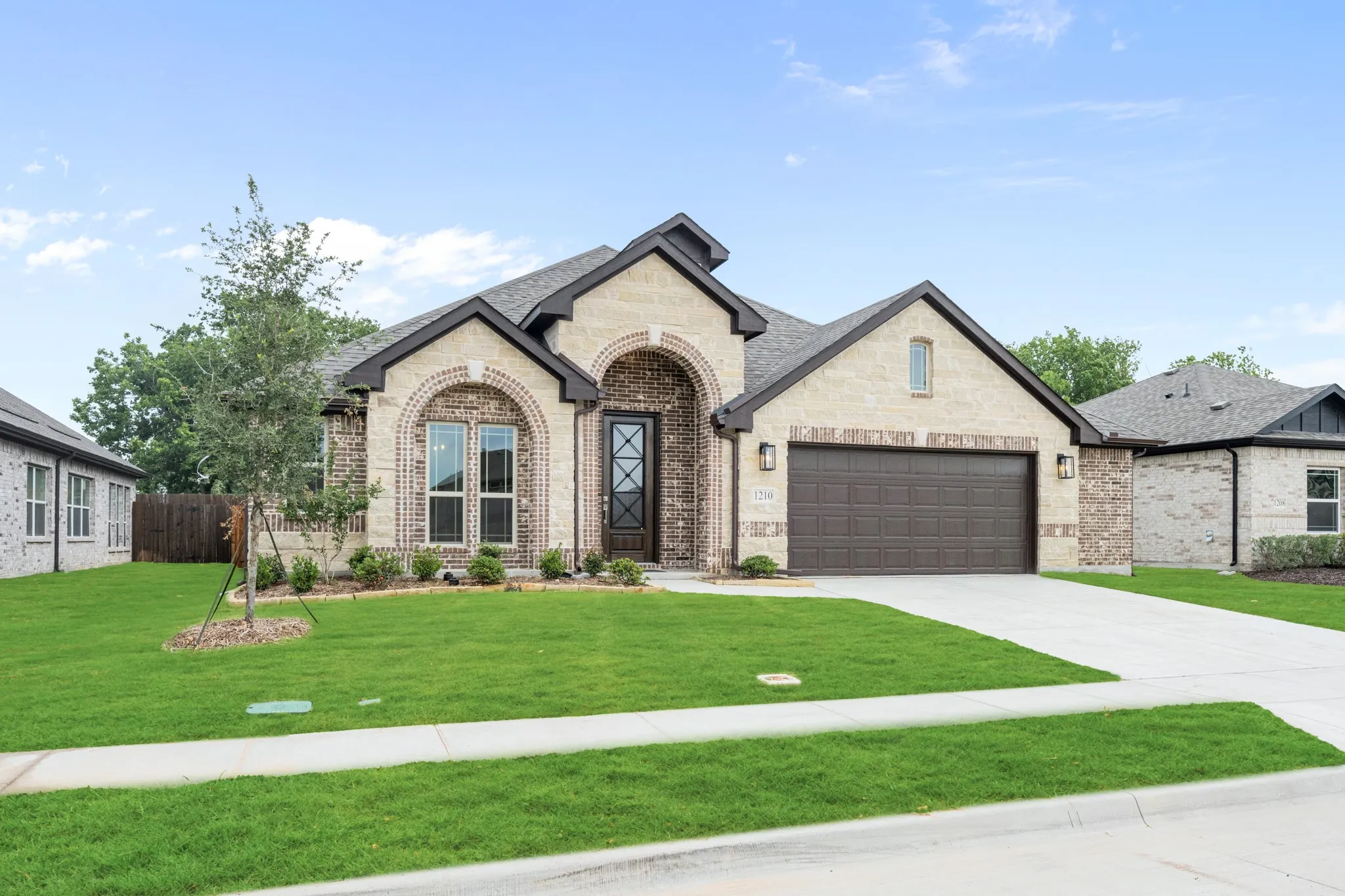 Single Family Residence For Sale in Fannin County , 1210 Anderson Drive, Trenton, Texas 75490, 4 Bedroom, 2 Bathroom, 2 Garage spaces, 2,243 Sqft, built in 2026, New Construction - Complete, mls#21252335, Real Estate Agent in Trenton, Homes For Sale in Fannin county, Homes For Sale in Trenton, Realtor in Trenton Texas, Real Estate Brokerage Independent Realty Texas, Luminita Cordes Realtor