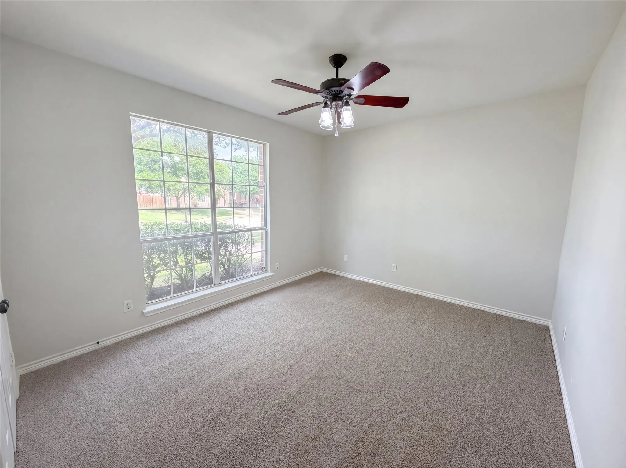 Single Family Residence For Sale in Tarrant County , 1710 Meridian Court, Keller, Texas 76248, 4 Bedroom, 3 Bathroom, 3 Garage spaces, 3,234 Sqft, built in 1998, mls#21251653, Real Estate Agent in Keller, Homes For Sale in Tarrant county, Homes For Sale in Keller, Realtor in Keller Texas, Real Estate Brokerage Independent Realty Texas, Luminita Cordes Realtor
