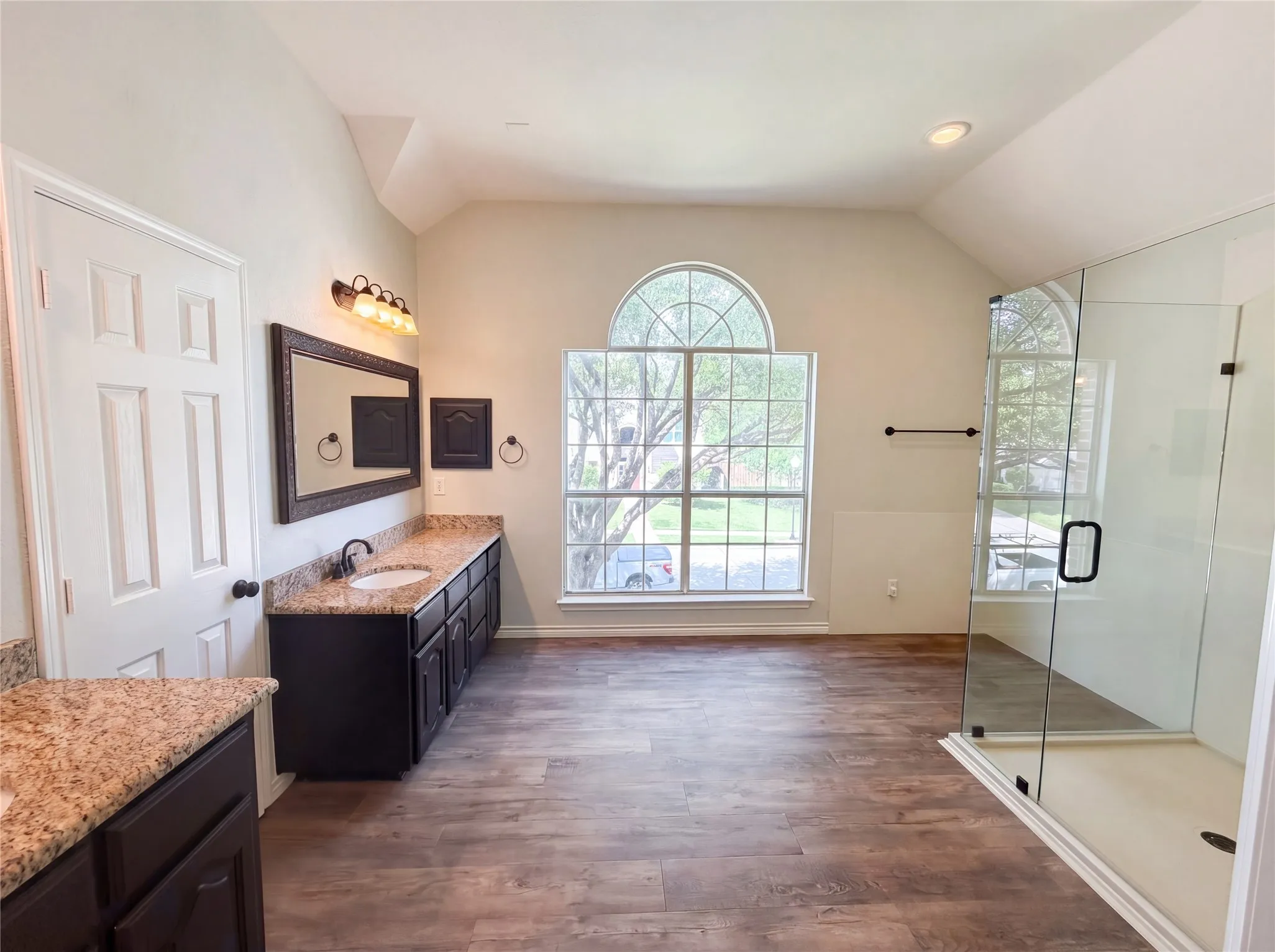 Single Family Residence For Sale in Tarrant County , 1710 Meridian Court, Keller, Texas 76248, 4 Bedroom, 3 Bathroom, 3 Garage spaces, 3,234 Sqft, built in 1998, mls#21251653, Real Estate Agent in Keller, Homes For Sale in Tarrant county, Homes For Sale in Keller, Realtor in Keller Texas, Real Estate Brokerage Independent Realty Texas, Luminita Cordes Realtor