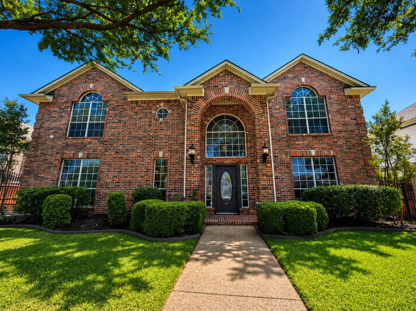 Single Family Residence For Sale in Tarrant County , 1710 Meridian Court, Keller, Texas 76248, 4 Bedroom, 3 Bathroom, 3 Garage spaces, 3,234 Sqft, built in 1998, mls#21251653, Real Estate Agent in Keller, Homes For Sale in Tarrant county, Homes For Sale in Keller, Realtor in Keller Texas, Real Estate Brokerage Independent Realty Texas, Luminita Cordes Realtor