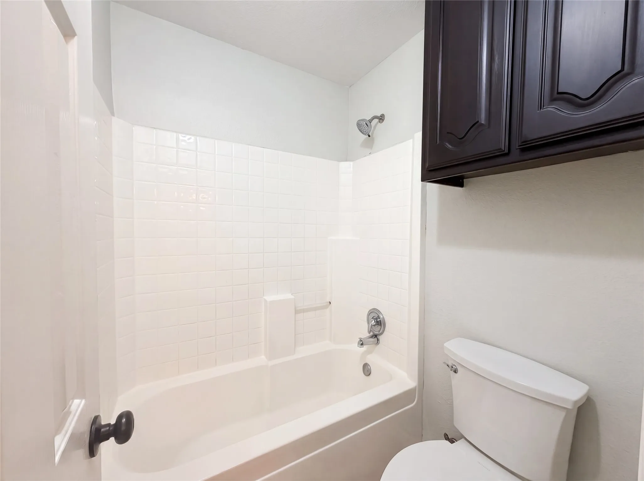 Single Family Residence For Sale in Tarrant County , 1710 Meridian Court, Keller, Texas 76248, 4 Bedroom, 3 Bathroom, 3 Garage spaces, 3,234 Sqft, built in 1998, mls#21251653, Real Estate Agent in Keller, Homes For Sale in Tarrant county, Homes For Sale in Keller, Realtor in Keller Texas, Real Estate Brokerage Independent Realty Texas, Luminita Cordes Realtor