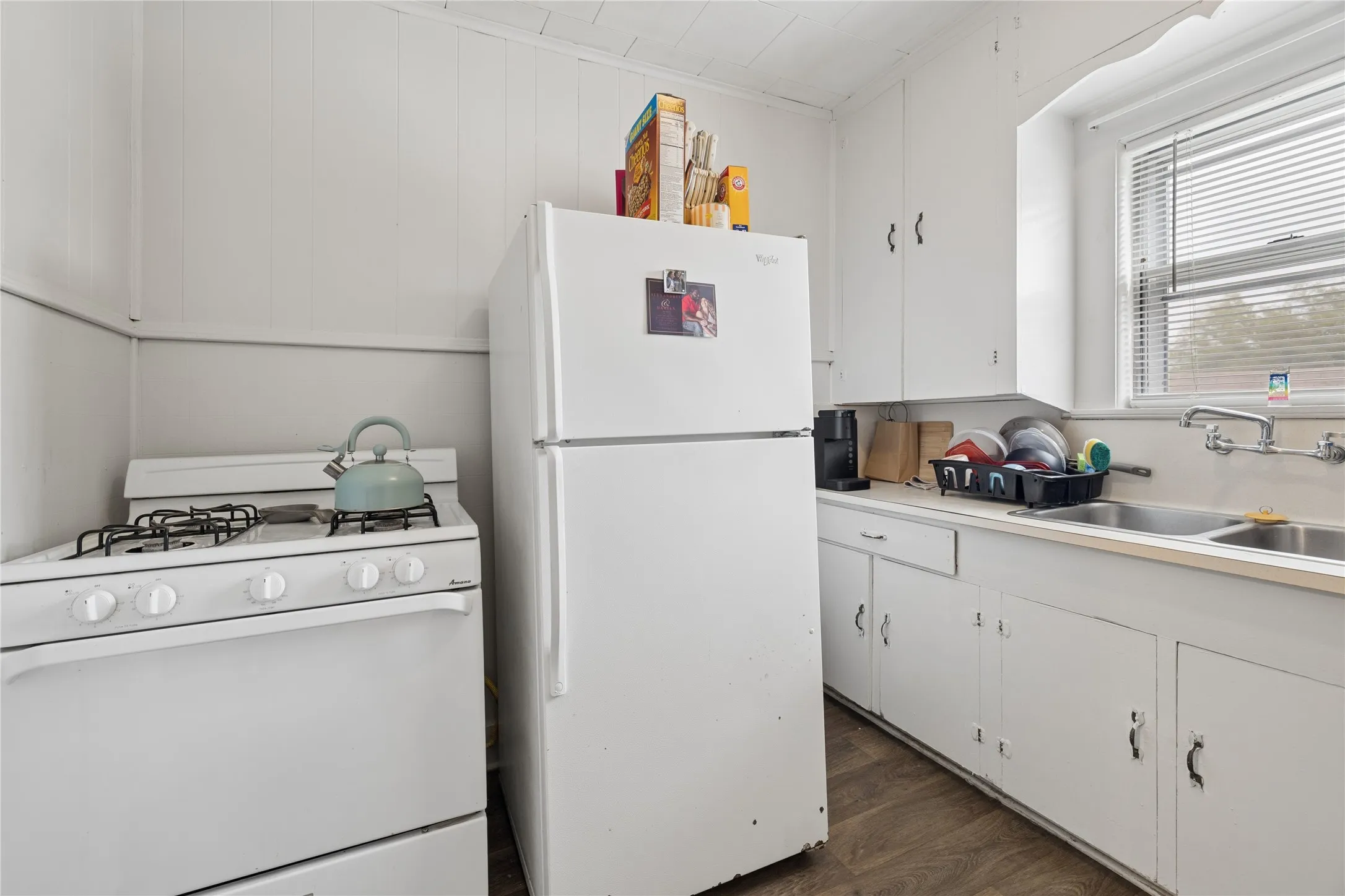 Quadruplex For Sale in Gregg County , 1010 Maple Street, Kilgore, Texas 75622, 1 Bedroom, 1 Bathroom, Garage spaces, 0 Sqft, built in 1938, Preowned, mls#21252305, Real Estate Agent in Kilgore, Homes For Sale in Gregg county, Homes For Sale in Kilgore, Realtor in Kilgore Texas, Real Estate Brokerage Independent Realty Texas, Luminita Cordes Realtor