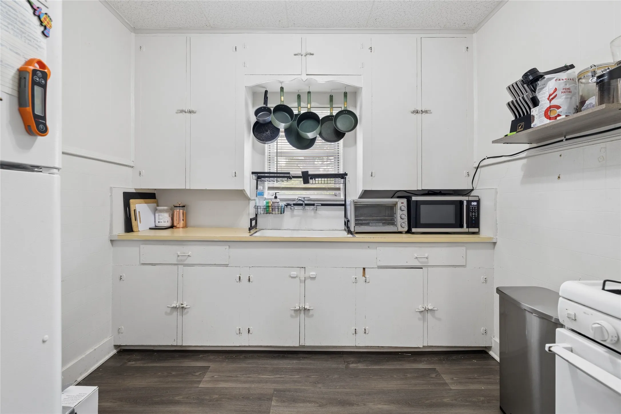 Quadruplex For Sale in Gregg County , 1010 Maple Street, Kilgore, Texas 75622, 1 Bedroom, 1 Bathroom, Garage spaces, 0 Sqft, built in 1938, Preowned, mls#21252305, Real Estate Agent in Kilgore, Homes For Sale in Gregg county, Homes For Sale in Kilgore, Realtor in Kilgore Texas, Real Estate Brokerage Independent Realty Texas, Luminita Cordes Realtor
