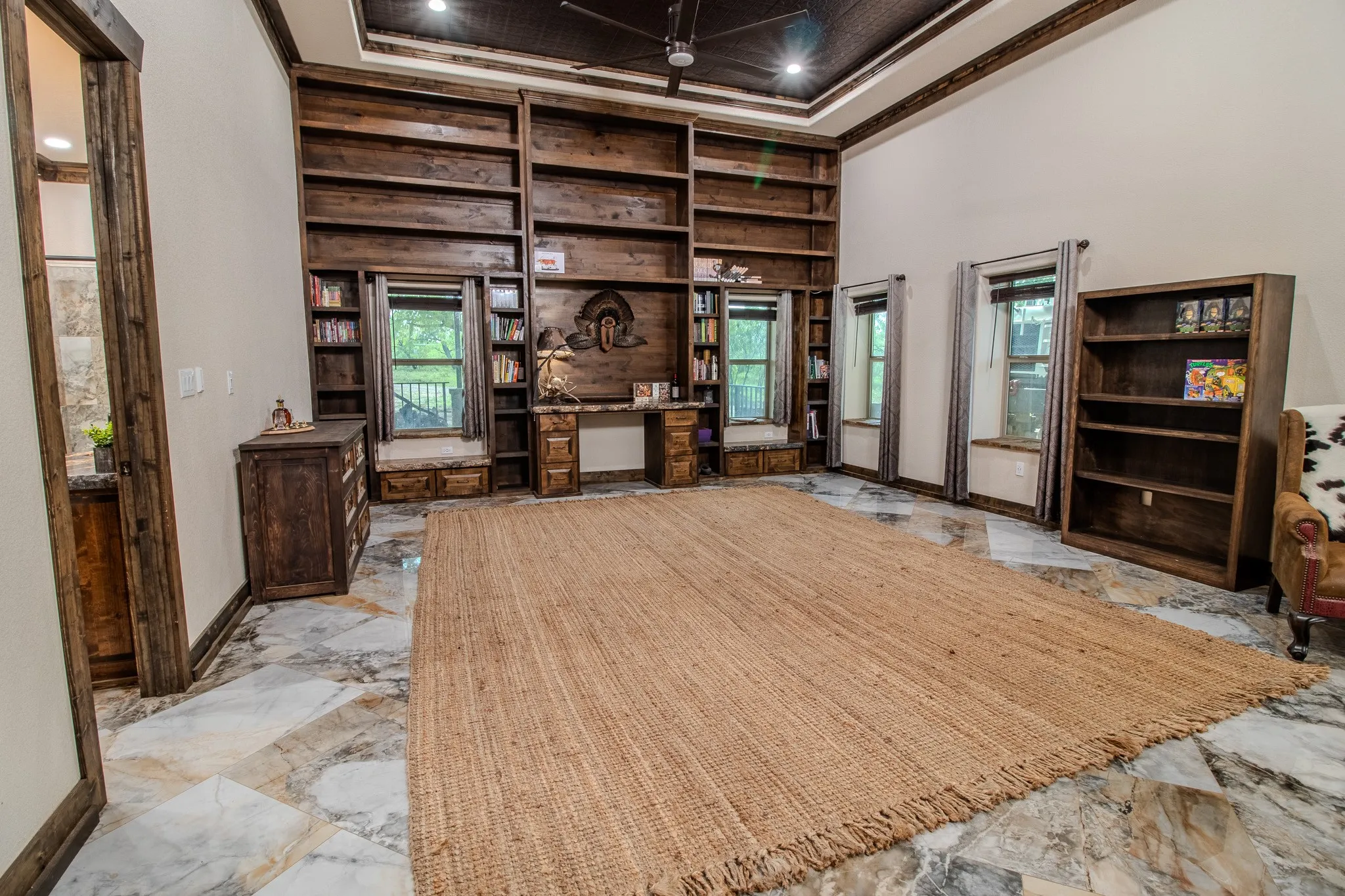 Farm For Sale in Young County , 10000 Fm 209, Graham, Texas 76450, 5 Bedroom, 4 Bathroom, 2 Garage spaces, 7,970 Sqft, built in 2022, Preowned, mls#21251893, Real Estate Agent in Graham, Homes For Sale in Young county, Homes For Sale in Graham, Realtor in Graham Texas, Real Estate Brokerage Independent Realty Texas, Luminita Cordes Realtor