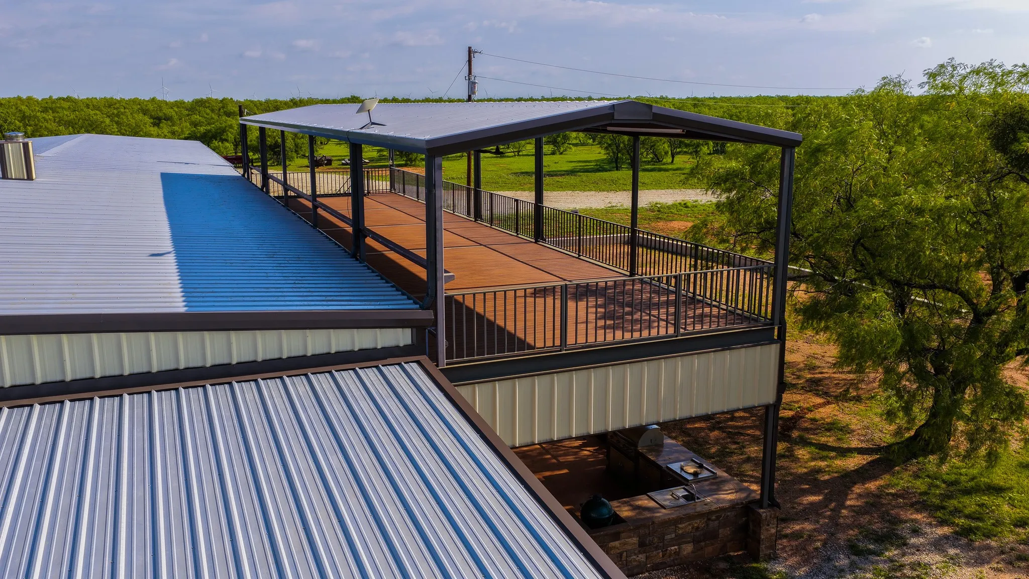 Farm For Sale in Young County , 10000 Fm 209, Graham, Texas 76450, 5 Bedroom, 4 Bathroom, 2 Garage spaces, 7,970 Sqft, built in 2022, Preowned, mls#21251893, Real Estate Agent in Graham, Homes For Sale in Young county, Homes For Sale in Graham, Realtor in Graham Texas, Real Estate Brokerage Independent Realty Texas, Luminita Cordes Realtor