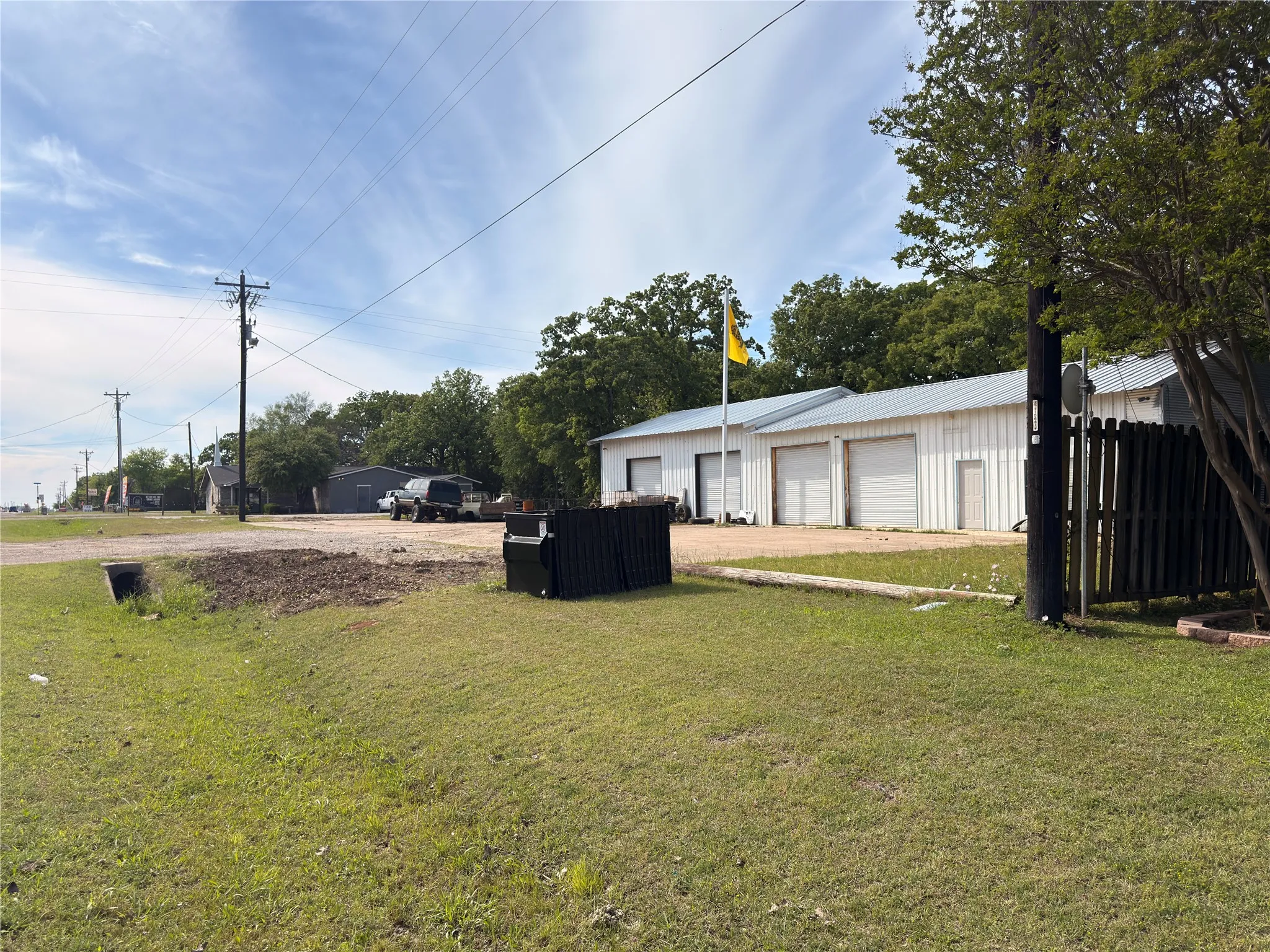 Office For Sale in Hunt County , 1116 E State Hwy 276, West Tawakoni, Texas 75474, 0, 0, Garage spaces, 0 Sqft, built in 1980, Preowned, Price $139,000, mls#21252361, Real Estate Agent in West Tawakoni, Homes For Sale in Hunt county, Homes For Sale in West Tawakoni, Realtor in West Tawakoni Texas, Real Estate Brokerage Independent Realty Texas, Luminita Cordes Realtor