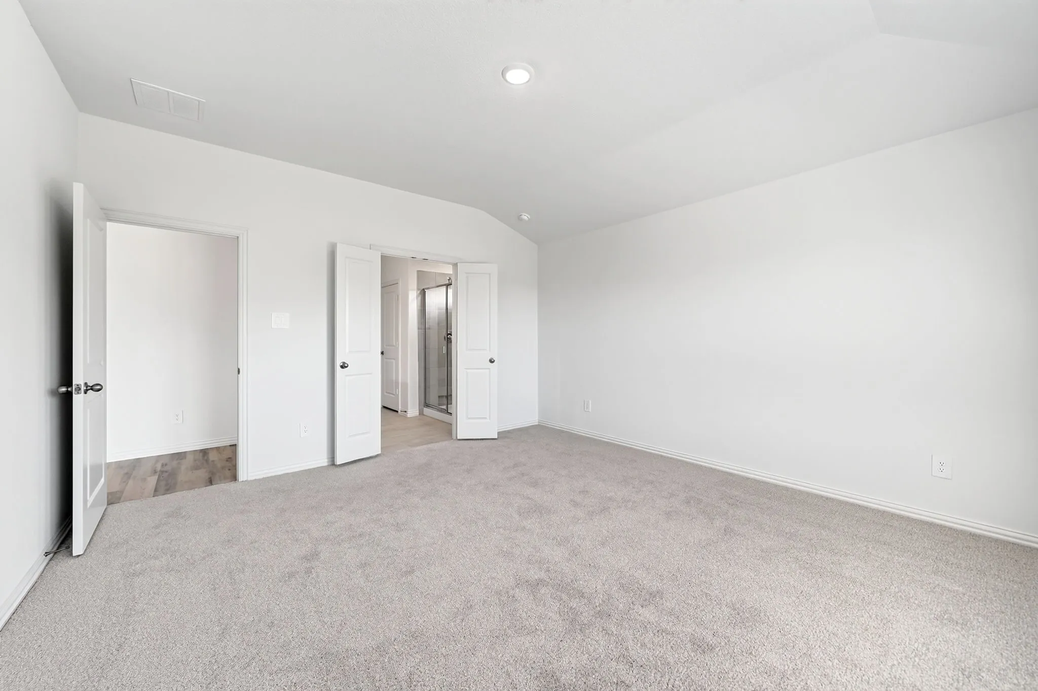 Single Family Residence For Sale in Hunt County , 215 Teton Street, Greenville, Texas 75402, 4 Bedroom, 3 Bathroom, 2 Garage spaces, 2,260 Sqft, built in 2026, New Construction - Incomplete, mls#21252285, Real Estate Agent in Greenville, Homes For Sale in Hunt county, Homes For Sale in Greenville, Realtor in Greenville Texas, Real Estate Brokerage Independent Realty Texas, Luminita Cordes Realtor
