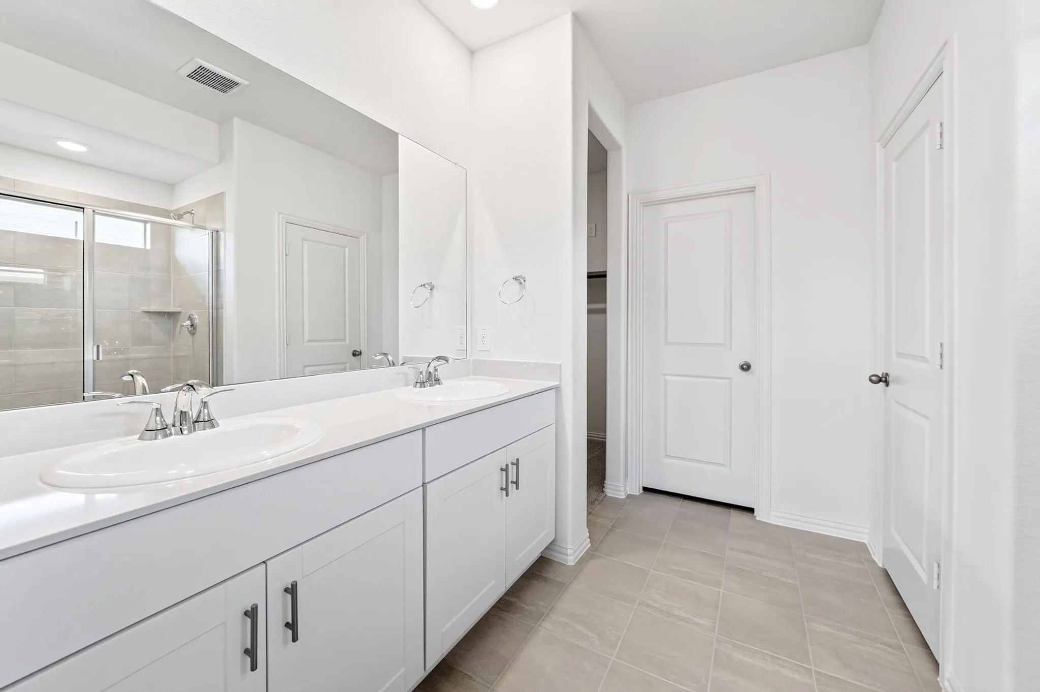Single Family Residence For Sale in Hunt County , 215 Teton Street, Greenville, Texas 75402, 4 Bedroom, 3 Bathroom, 2 Garage spaces, 2,260 Sqft, built in 2026, New Construction - Incomplete, mls#21252285, Real Estate Agent in Greenville, Homes For Sale in Hunt county, Homes For Sale in Greenville, Realtor in Greenville Texas, Real Estate Brokerage Independent Realty Texas, Luminita Cordes Realtor