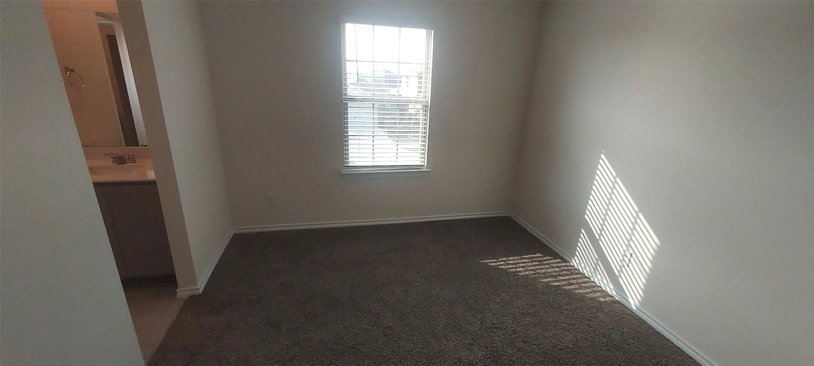 Single Family Residence For Sale in Kaufman County , 1914 Washoe Street, Forney, Texas 75126, 3 Bedroom, 3 Bathroom, 2 Garage spaces, 2,204 Sqft, built in 2023, Preowned, mls#21250580, Real Estate Agent in Forney, Homes For Sale in Kaufman county, Homes For Sale in Forney, Realtor in Forney Texas, Real Estate Brokerage Independent Realty Texas, Luminita Cordes Realtor