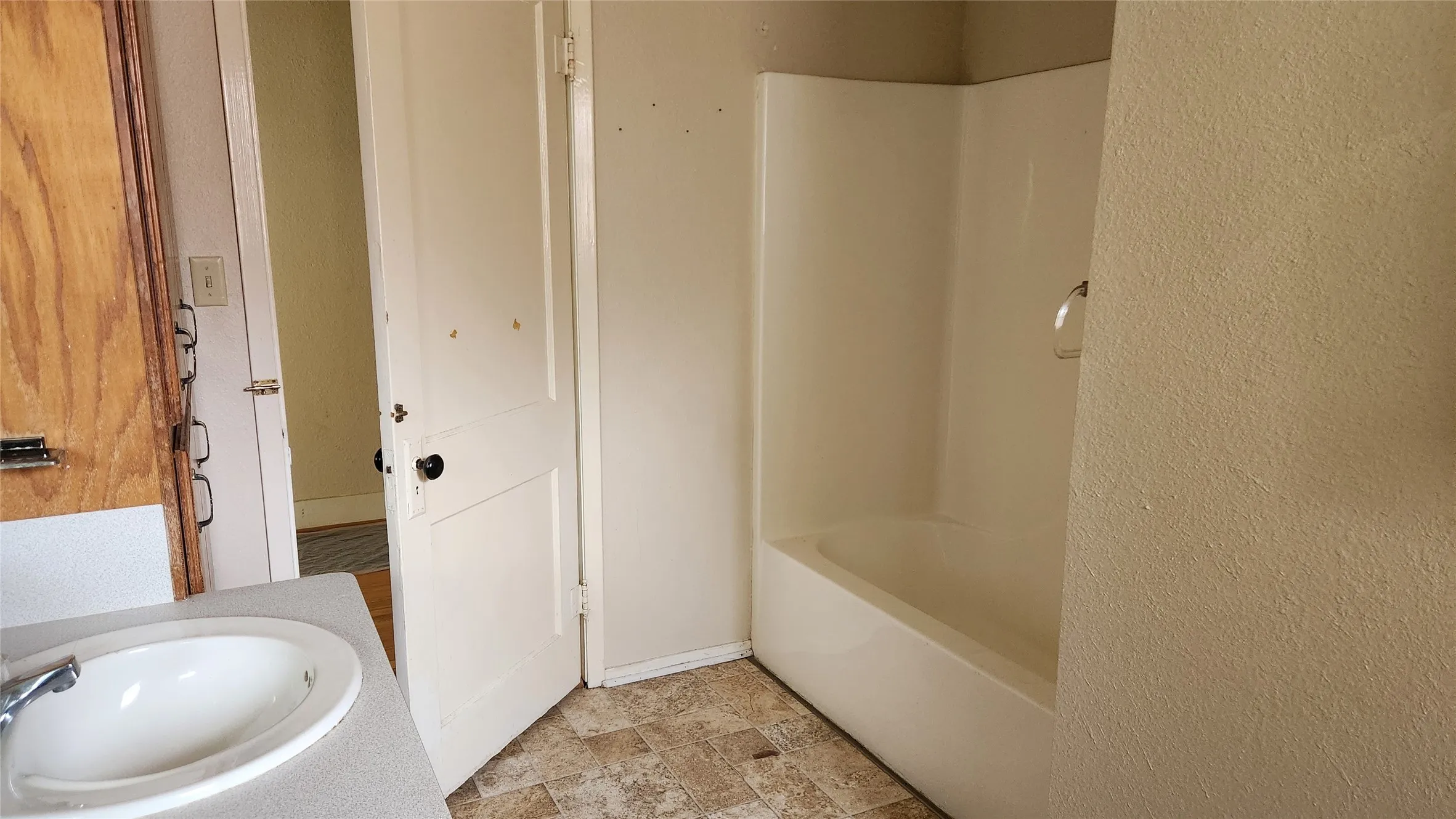 Shower/tub combo