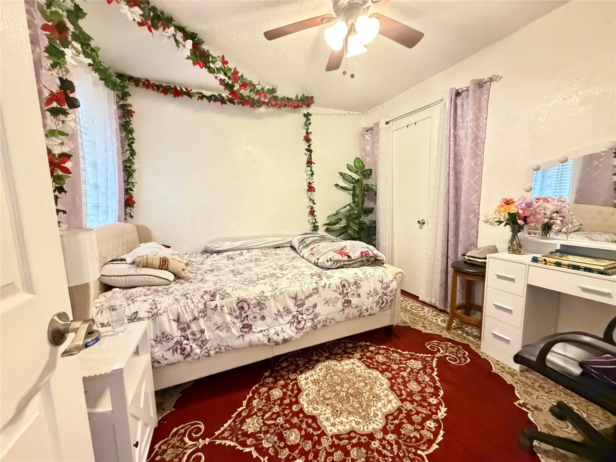 Single Family Residence For Sale in Dallas County , 2906 Nova Drive, Garland, Texas 75044, 3 Bedroom, 2 Bathroom, Garage spaces, 1,014 Sqft, built in 1976, mls#21252425, Real Estate Agent in Garland, Homes For Sale in Dallas county, Homes For Sale in Garland, Realtor in Garland Texas, Real Estate Brokerage Independent Realty Texas, Luminita Cordes Realtor