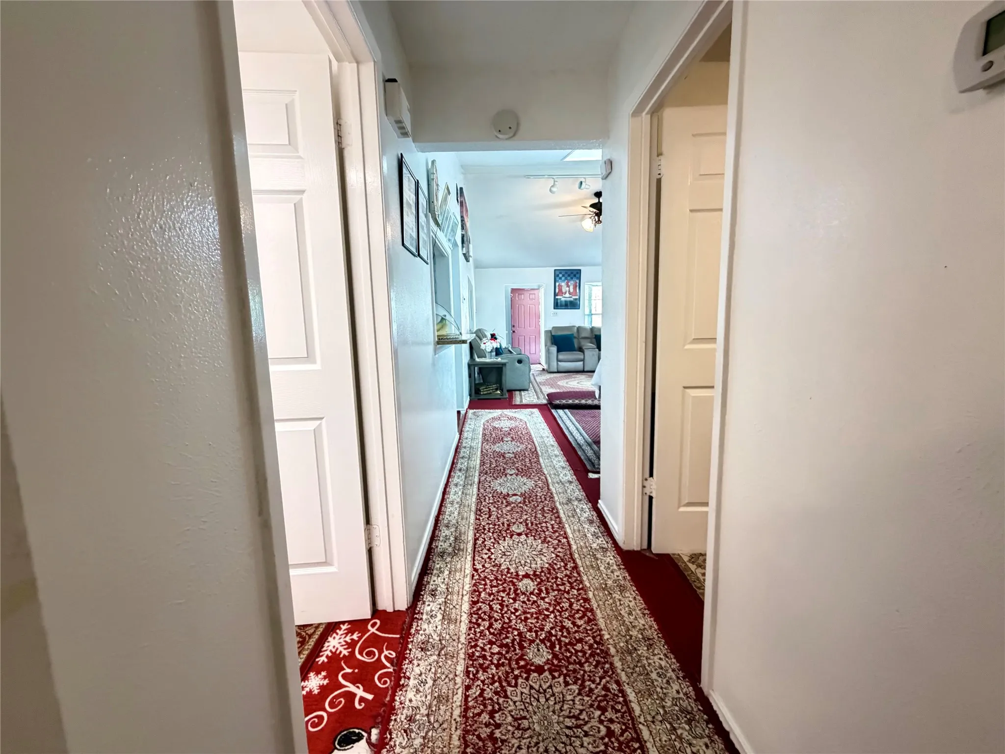 Single Family Residence For Sale in Dallas County , 2906 Nova Drive, Garland, Texas 75044, 3 Bedroom, 2 Bathroom, Garage spaces, 1,014 Sqft, built in 1976, mls#21252425, Real Estate Agent in Garland, Homes For Sale in Dallas county, Homes For Sale in Garland, Realtor in Garland Texas, Real Estate Brokerage Independent Realty Texas, Luminita Cordes Realtor