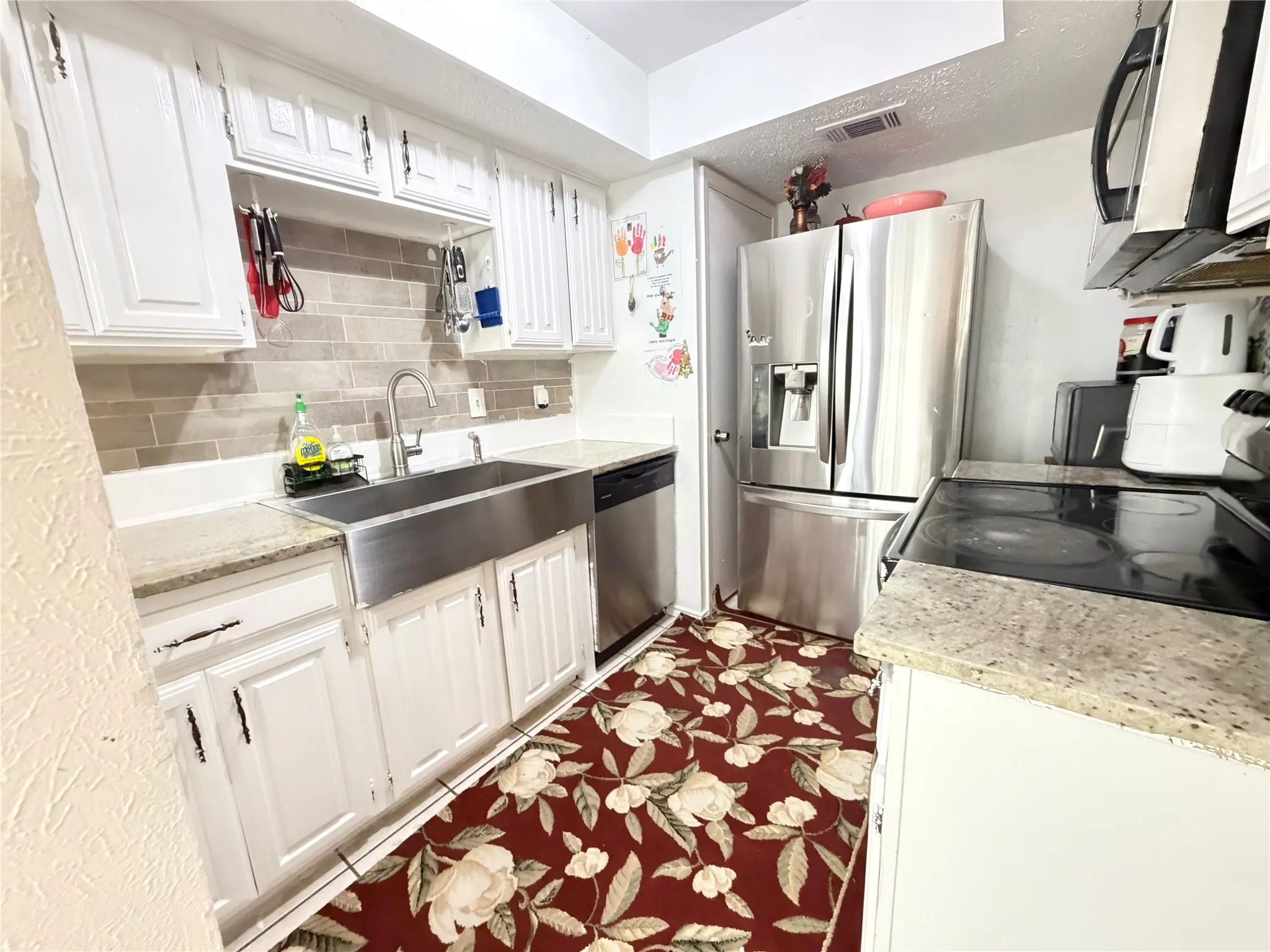 Single Family Residence For Sale in Dallas County , 2906 Nova Drive, Garland, Texas 75044, 3 Bedroom, 2 Bathroom, Garage spaces, 1,014 Sqft, built in 1976, mls#21252425, Real Estate Agent in Garland, Homes For Sale in Dallas county, Homes For Sale in Garland, Realtor in Garland Texas, Real Estate Brokerage Independent Realty Texas, Luminita Cordes Realtor
