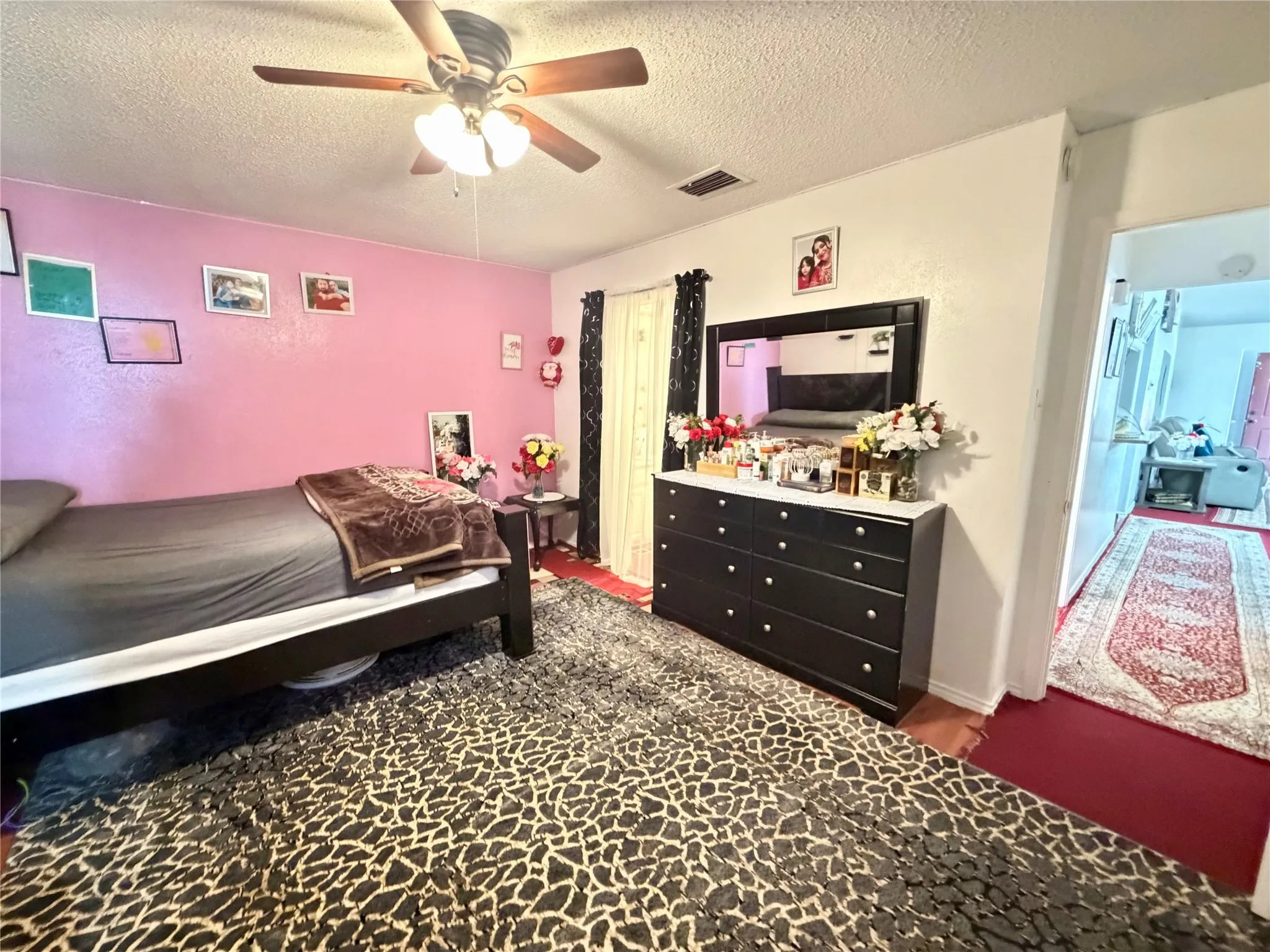 Single Family Residence For Sale in Dallas County , 2906 Nova Drive, Garland, Texas 75044, 3 Bedroom, 2 Bathroom, Garage spaces, 1,014 Sqft, built in 1976, mls#21252425, Real Estate Agent in Garland, Homes For Sale in Dallas county, Homes For Sale in Garland, Realtor in Garland Texas, Real Estate Brokerage Independent Realty Texas, Luminita Cordes Realtor