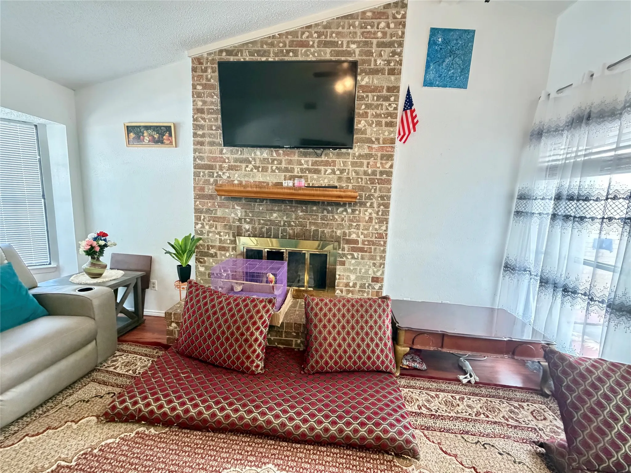 Single Family Residence For Sale in Dallas County , 2906 Nova Drive, Garland, Texas 75044, 3 Bedroom, 2 Bathroom, Garage spaces, 1,014 Sqft, built in 1976, mls#21252425, Real Estate Agent in Garland, Homes For Sale in Dallas county, Homes For Sale in Garland, Realtor in Garland Texas, Real Estate Brokerage Independent Realty Texas, Luminita Cordes Realtor
