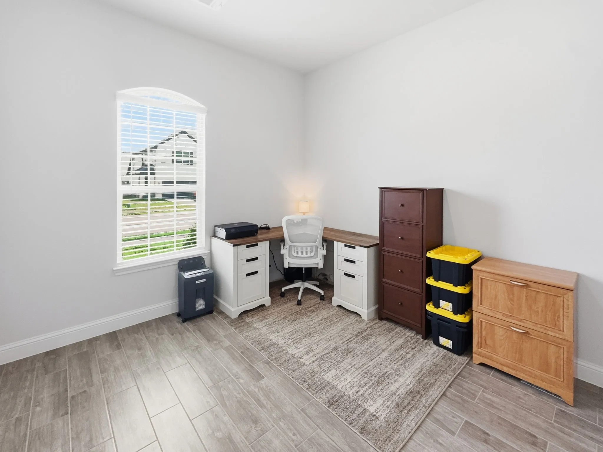 Single Family Residence For Sale in Ellis County , 2336 High Plain Lane, Waxahachie, Texas 75167, 3 Bedroom, 2 Bathroom, 2 Garage spaces, 2,110 Sqft, built in 2023, Preowned, mls#21252377, Real Estate Agent in Waxahachie, Homes For Sale in Ellis county, Homes For Sale in Waxahachie, Realtor in Waxahachie Texas, Real Estate Brokerage Independent Realty Texas, Luminita Cordes Realtor