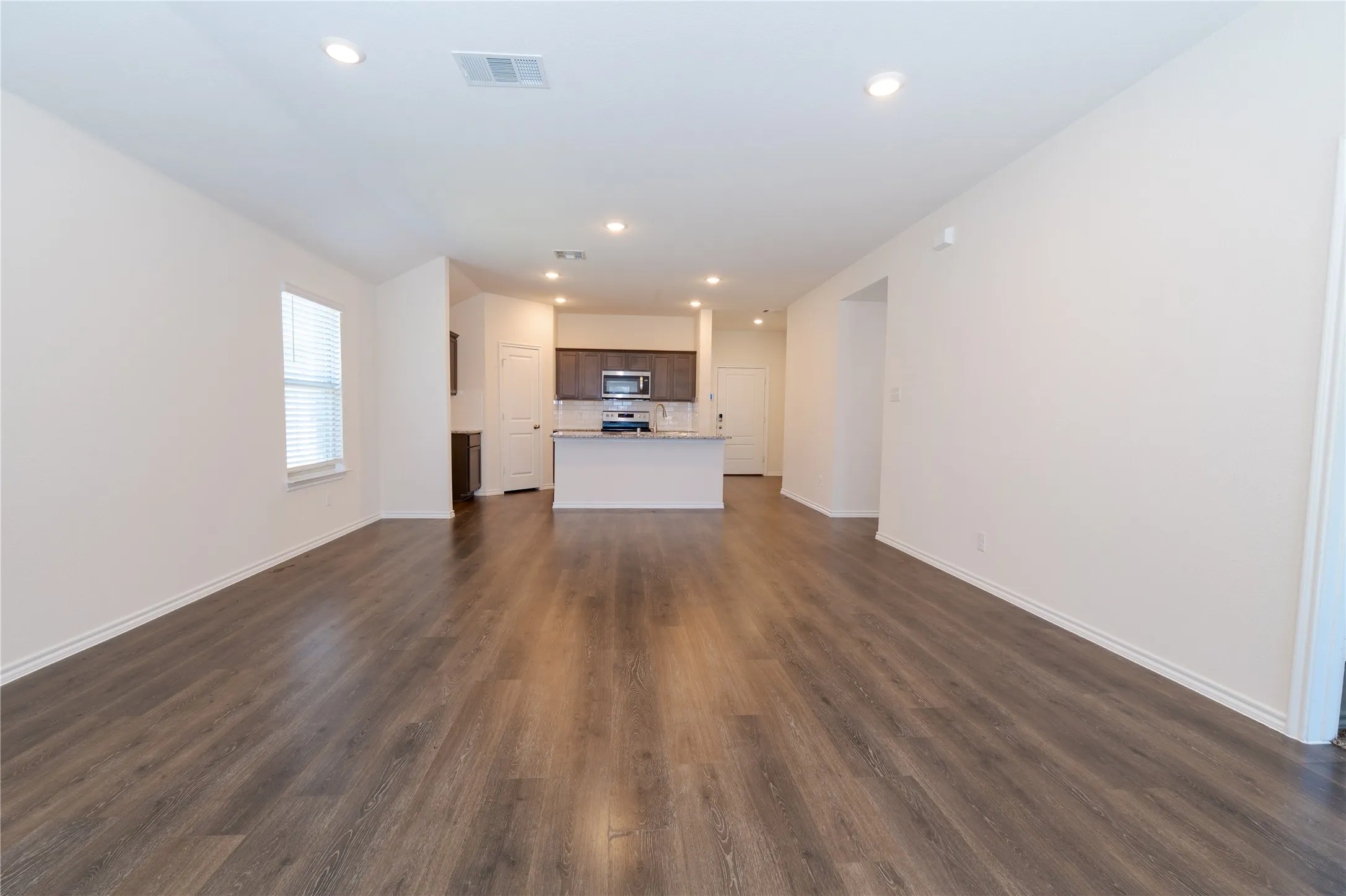 Single Family Residence For Sale in Rockwall County , 2478 Conklin Drive, Fate, Texas 75189, 4 Bedroom, 2 Bathroom, 2 Garage spaces, 1,669 Sqft, built in 2020, Preowned, mls#21251912, Real Estate Agent in Fate, Homes For Sale in Rockwall county, Homes For Sale in Fate, Realtor in Fate Texas, Real Estate Brokerage Independent Realty Texas, Luminita Cordes Realtor