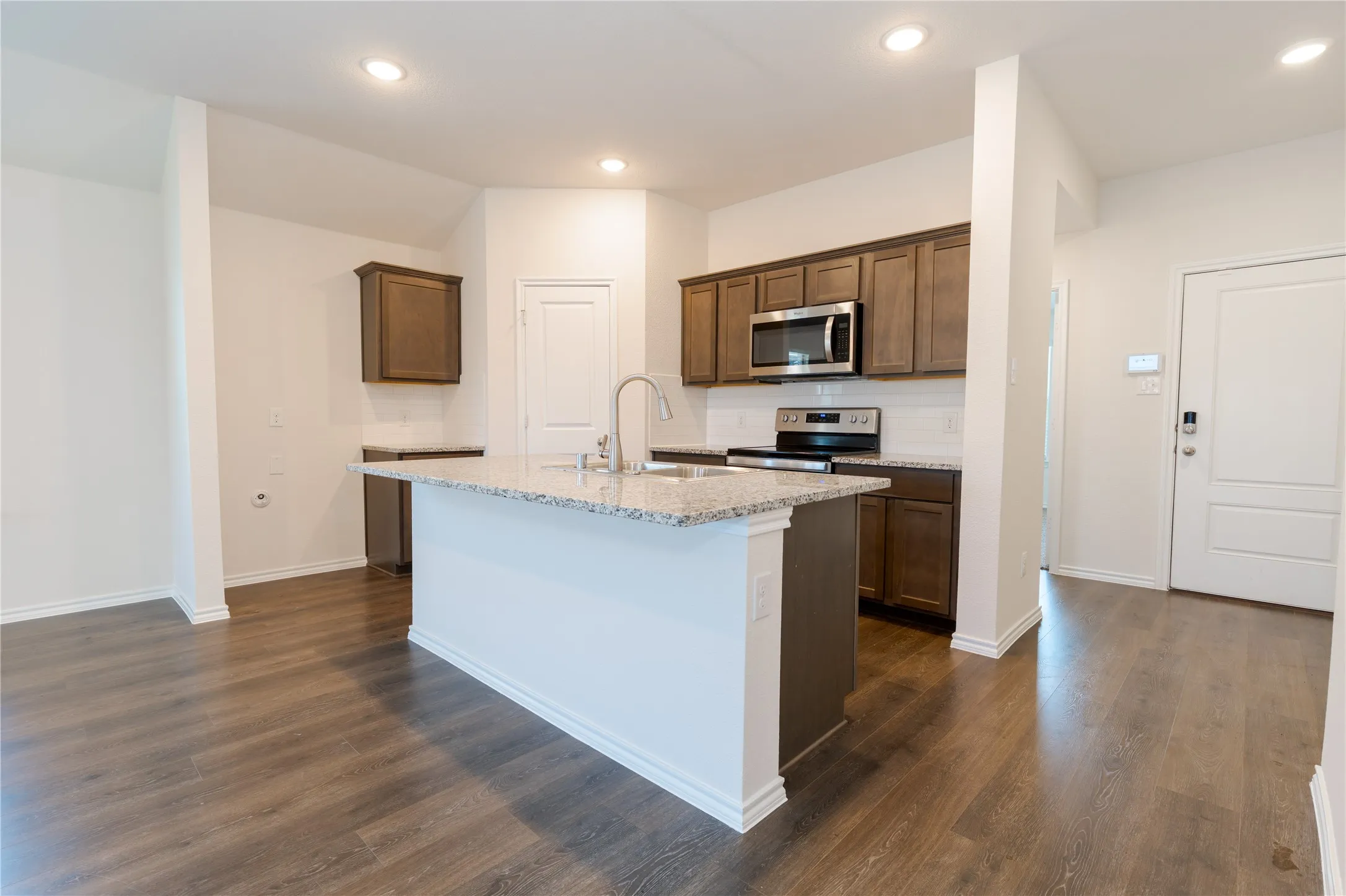 Single Family Residence For Sale in Rockwall County , 2478 Conklin Drive, Fate, Texas 75189, 4 Bedroom, 2 Bathroom, 2 Garage spaces, 1,669 Sqft, built in 2020, Preowned, mls#21251912, Real Estate Agent in Fate, Homes For Sale in Rockwall county, Homes For Sale in Fate, Realtor in Fate Texas, Real Estate Brokerage Independent Realty Texas, Luminita Cordes Realtor