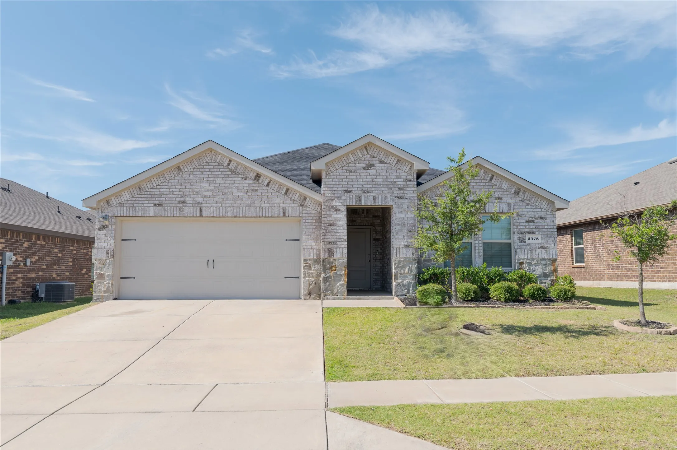 Single Family Residence For Sale in Rockwall County , 2478 Conklin Drive, Fate, Texas 75189, 4 Bedroom, 2 Bathroom, 2 Garage spaces, 1,669 Sqft, built in 2020, Preowned, mls#21251912, Real Estate Agent in Fate, Homes For Sale in Rockwall county, Homes For Sale in Fate, Realtor in Fate Texas, Real Estate Brokerage Independent Realty Texas, Luminita Cordes Realtor