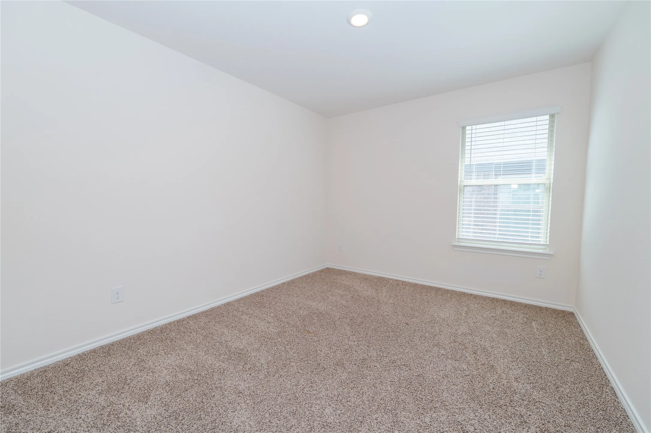 Single Family Residence For Sale in Rockwall County , 2478 Conklin Drive, Fate, Texas 75189, 4 Bedroom, 2 Bathroom, 2 Garage spaces, 1,669 Sqft, built in 2020, Preowned, mls#21251912, Real Estate Agent in Fate, Homes For Sale in Rockwall county, Homes For Sale in Fate, Realtor in Fate Texas, Real Estate Brokerage Independent Realty Texas, Luminita Cordes Realtor