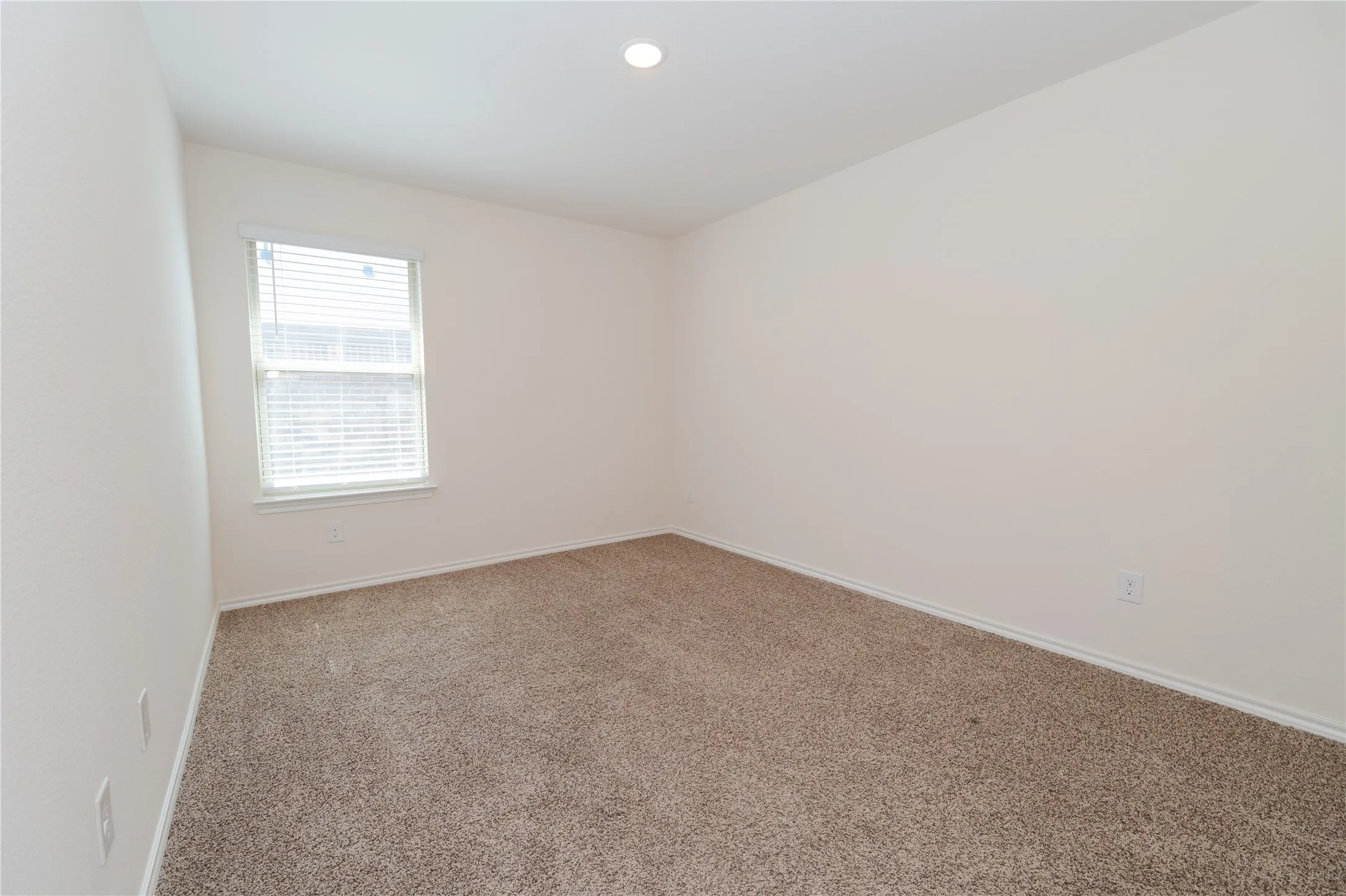 Single Family Residence For Sale in Rockwall County , 2478 Conklin Drive, Fate, Texas 75189, 4 Bedroom, 2 Bathroom, 2 Garage spaces, 1,669 Sqft, built in 2020, Preowned, mls#21251912, Real Estate Agent in Fate, Homes For Sale in Rockwall county, Homes For Sale in Fate, Realtor in Fate Texas, Real Estate Brokerage Independent Realty Texas, Luminita Cordes Realtor