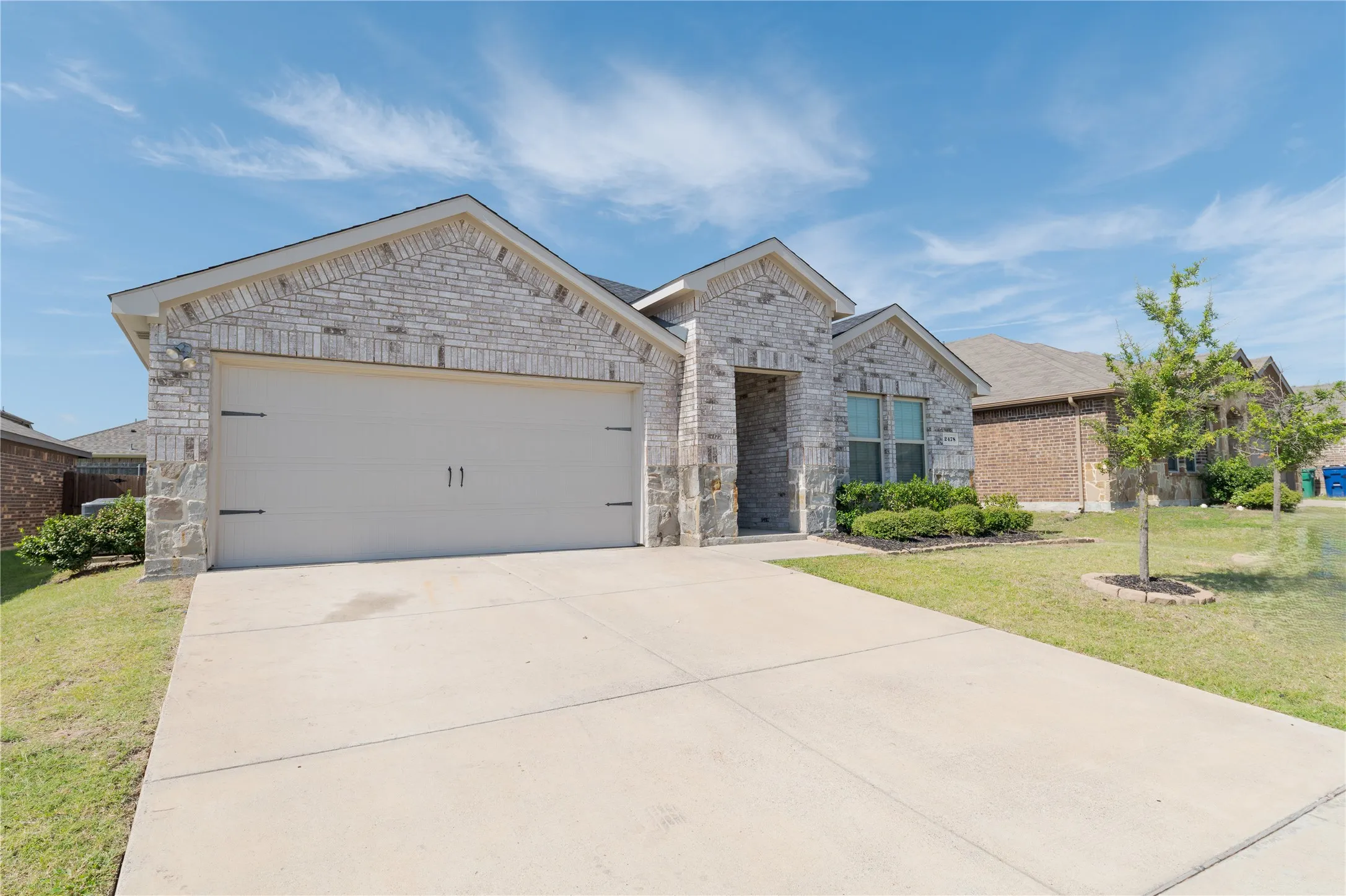Single Family Residence For Sale in Rockwall County , 2478 Conklin Drive, Fate, Texas 75189, 4 Bedroom, 2 Bathroom, 2 Garage spaces, 1,669 Sqft, built in 2020, Preowned, mls#21251912, Real Estate Agent in Fate, Homes For Sale in Rockwall county, Homes For Sale in Fate, Realtor in Fate Texas, Real Estate Brokerage Independent Realty Texas, Luminita Cordes Realtor