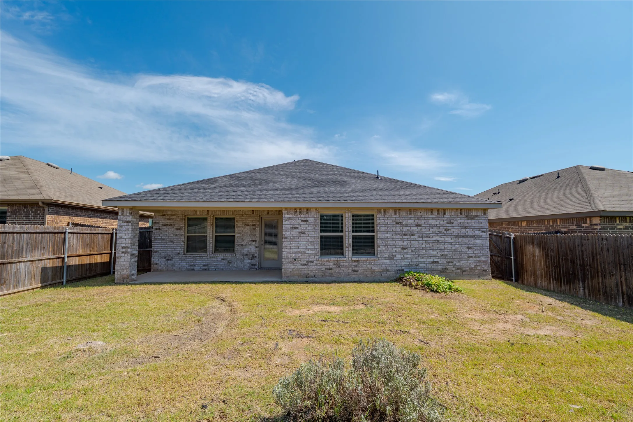 Single Family Residence For Sale in Rockwall County , 2478 Conklin Drive, Fate, Texas 75189, 4 Bedroom, 2 Bathroom, 2 Garage spaces, 1,669 Sqft, built in 2020, Preowned, mls#21251912, Real Estate Agent in Fate, Homes For Sale in Rockwall county, Homes For Sale in Fate, Realtor in Fate Texas, Real Estate Brokerage Independent Realty Texas, Luminita Cordes Realtor