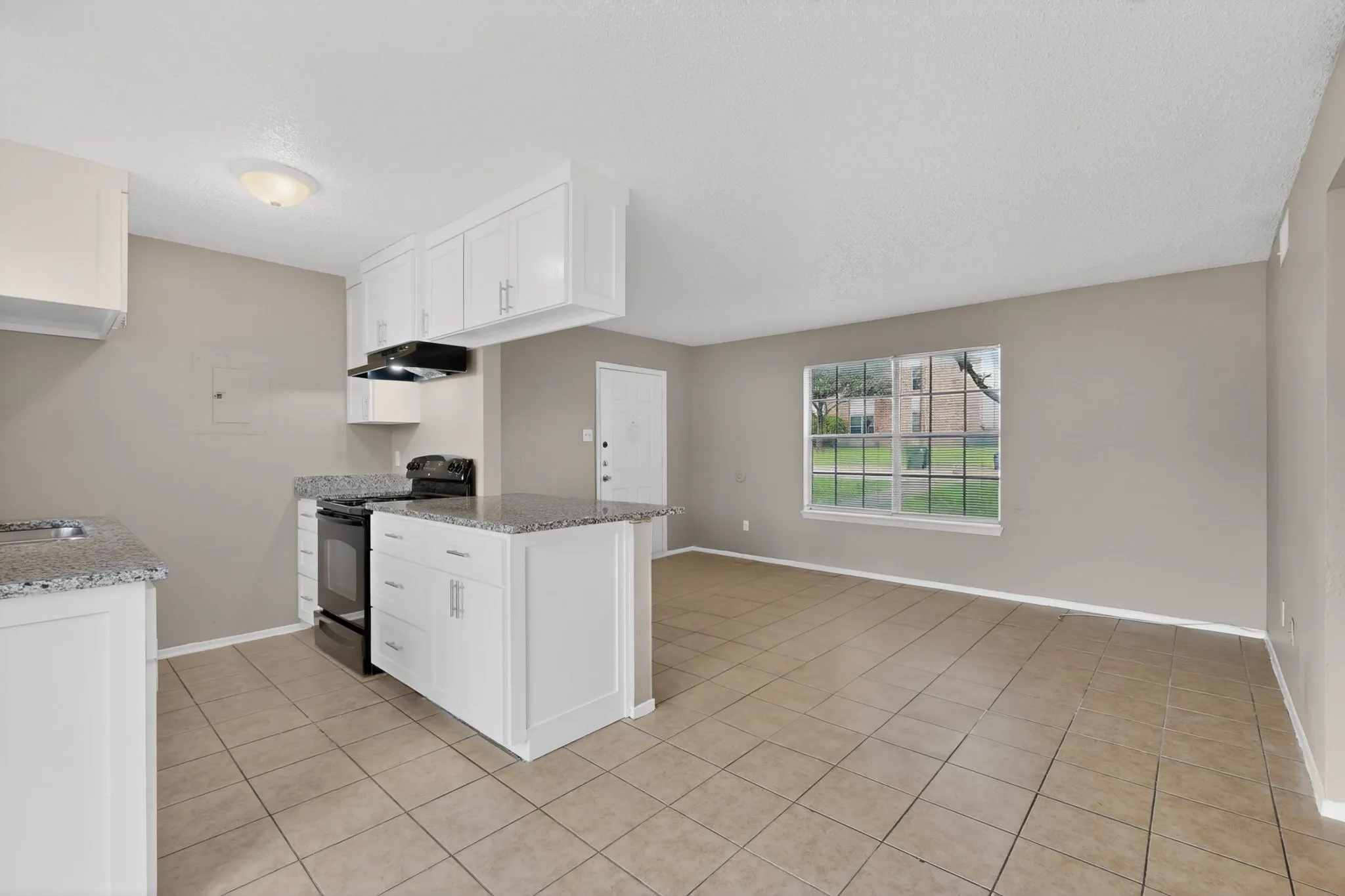 Duplex For Rent in Tarrant County , 8024 Cambridge Circle A, White Settlement, Texas 76108, 2 Bedroom, 2 Bathroom, Garage spaces, 1,000 Sqft, built in 1986, mls#21252479, Real Estate Agent in White Settlement, Homes For Rent in Tarrant county, Homes For Rent in White Settlement, Realtor in White Settlement Texas, Real Estate Brokerage Independent Realty Texas, Luminita Cordes Realtor