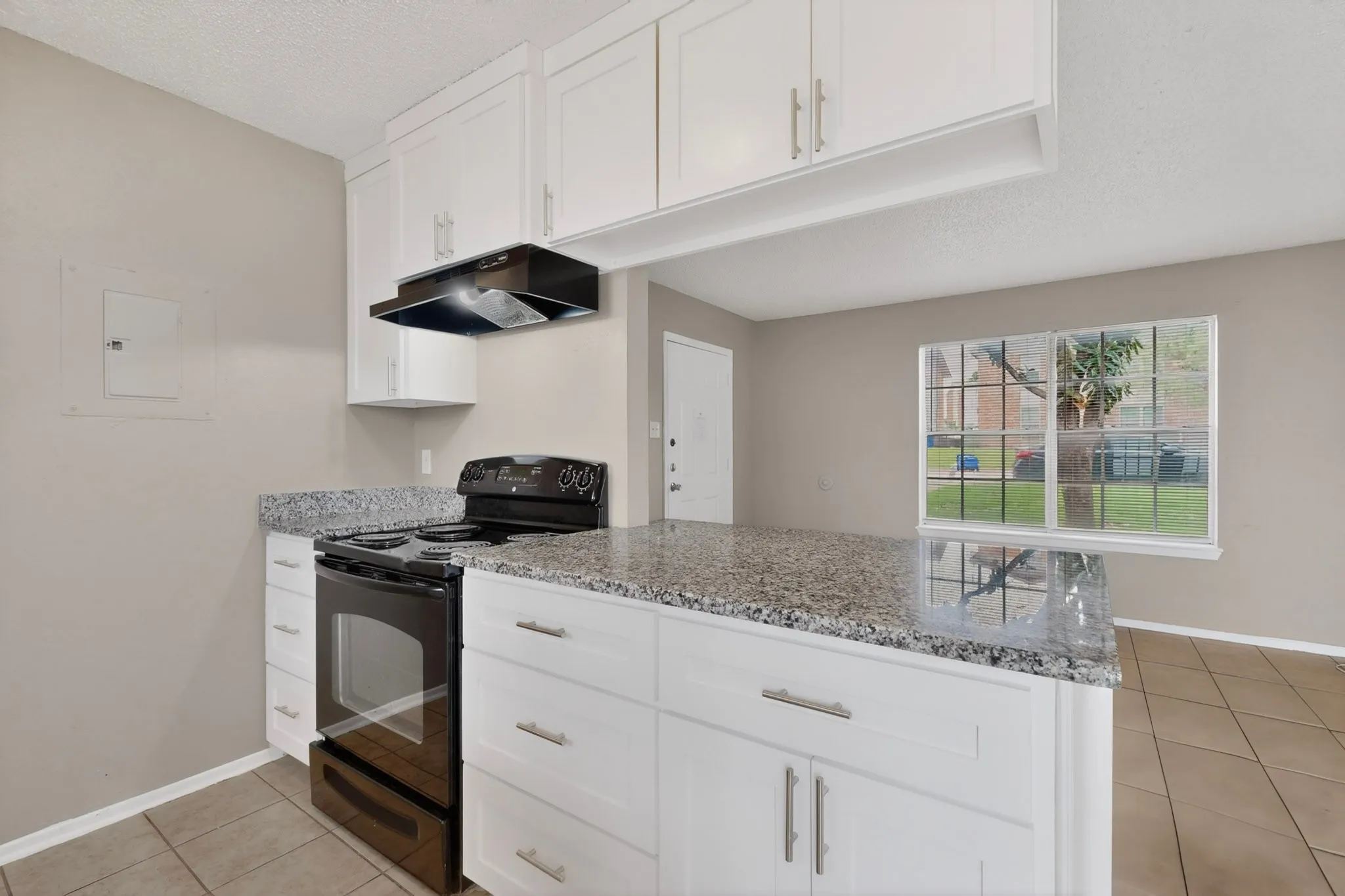 Duplex For Rent in Tarrant County , 8024 Cambridge Circle A, White Settlement, Texas 76108, 2 Bedroom, 2 Bathroom, Garage spaces, 1,000 Sqft, built in 1986, mls#21252479, Real Estate Agent in White Settlement, Homes For Rent in Tarrant county, Homes For Rent in White Settlement, Realtor in White Settlement Texas, Real Estate Brokerage Independent Realty Texas, Luminita Cordes Realtor