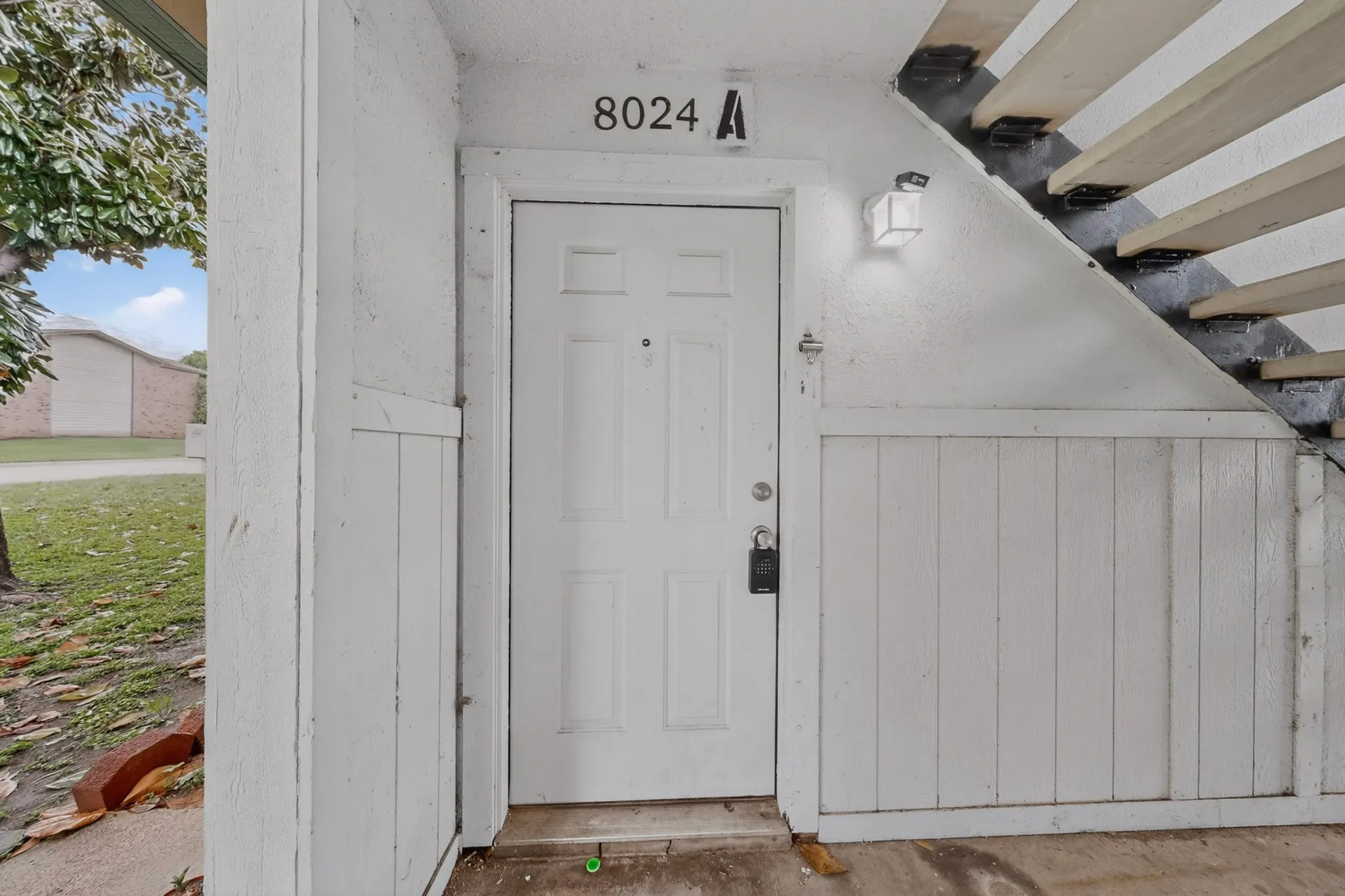 Duplex For Rent in Tarrant County , 8024 Cambridge Circle A, White Settlement, Texas 76108, 2 Bedroom, 2 Bathroom, Garage spaces, 1,000 Sqft, built in 1986, mls#21252479, Real Estate Agent in White Settlement, Homes For Rent in Tarrant county, Homes For Rent in White Settlement, Realtor in White Settlement Texas, Real Estate Brokerage Independent Realty Texas, Luminita Cordes Realtor