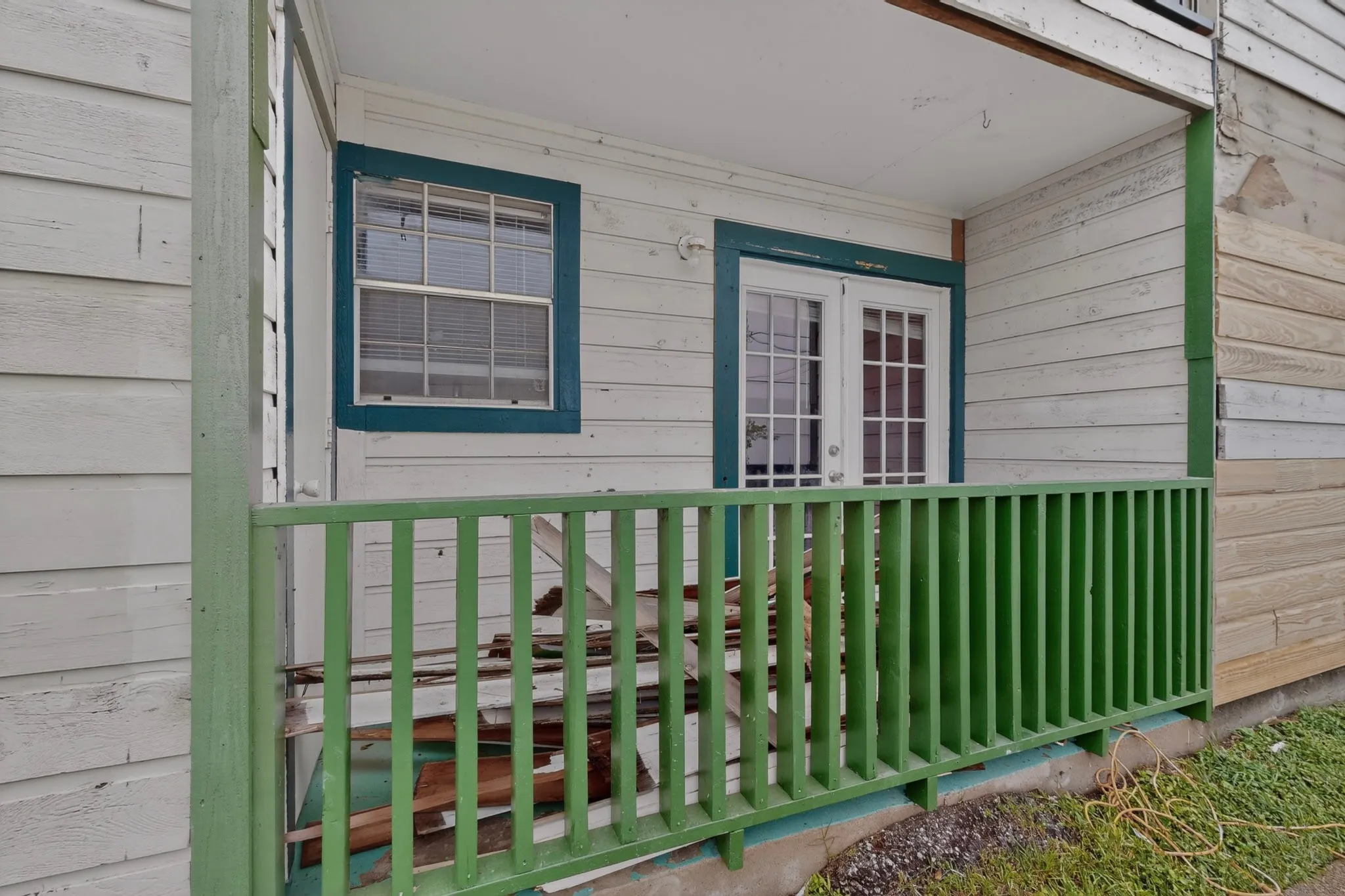 Duplex For Rent in Tarrant County , 8024 Cambridge Circle A, White Settlement, Texas 76108, 2 Bedroom, 2 Bathroom, Garage spaces, 1,000 Sqft, built in 1986, mls#21252479, Real Estate Agent in White Settlement, Homes For Rent in Tarrant county, Homes For Rent in White Settlement, Realtor in White Settlement Texas, Real Estate Brokerage Independent Realty Texas, Luminita Cordes Realtor
